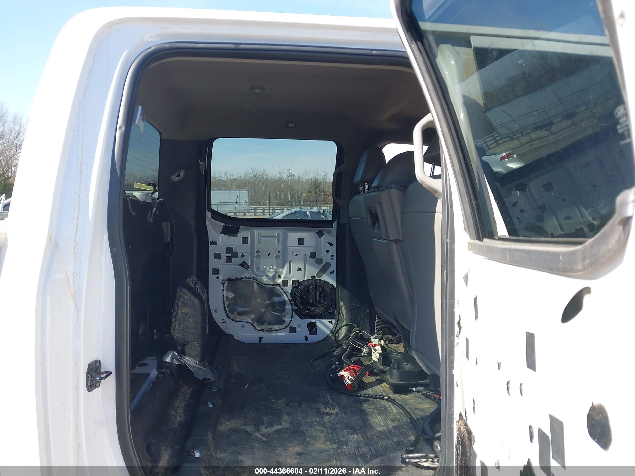 FORD F-150 image 8