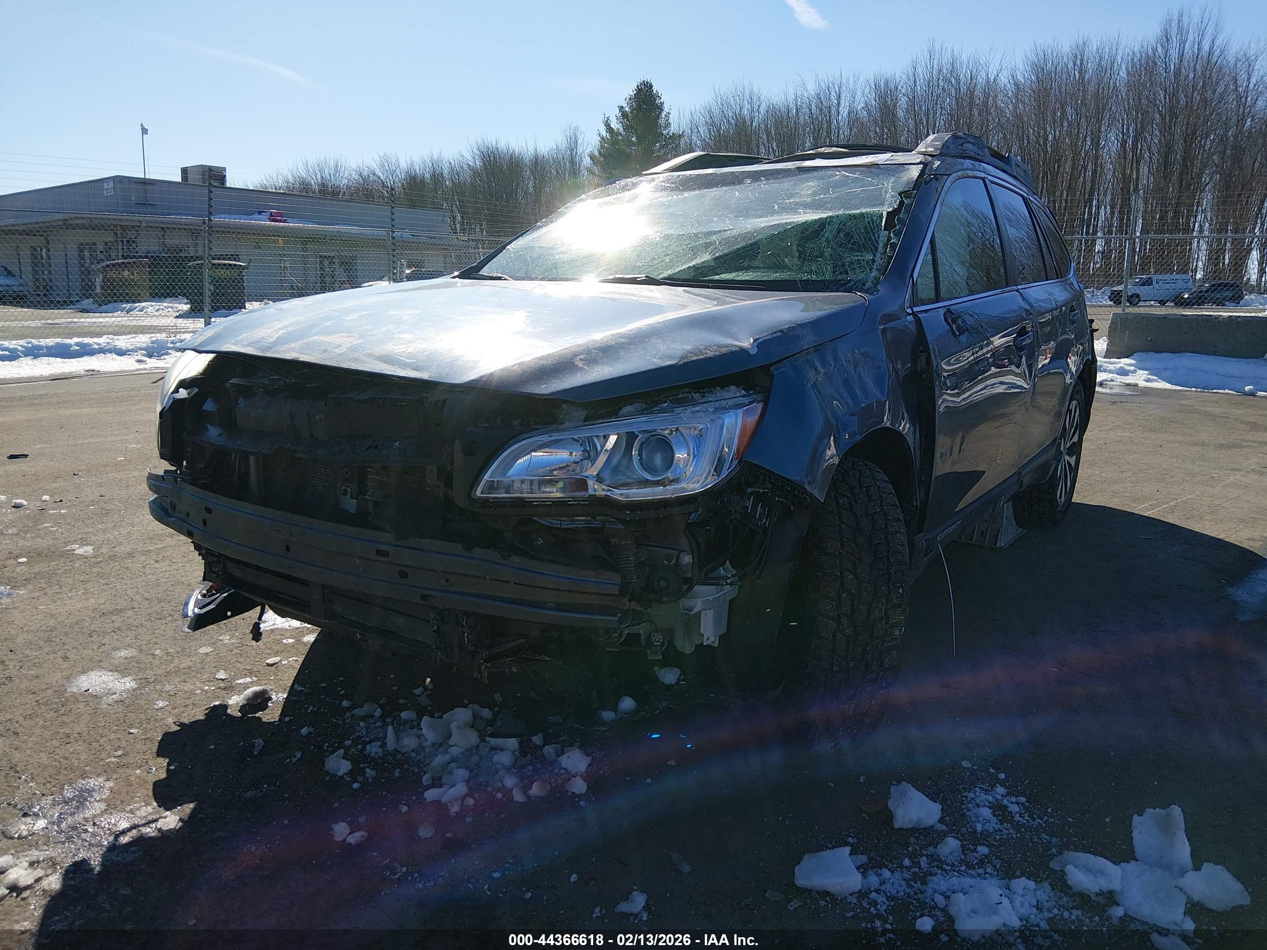 SUBARU OUTBACK image 6