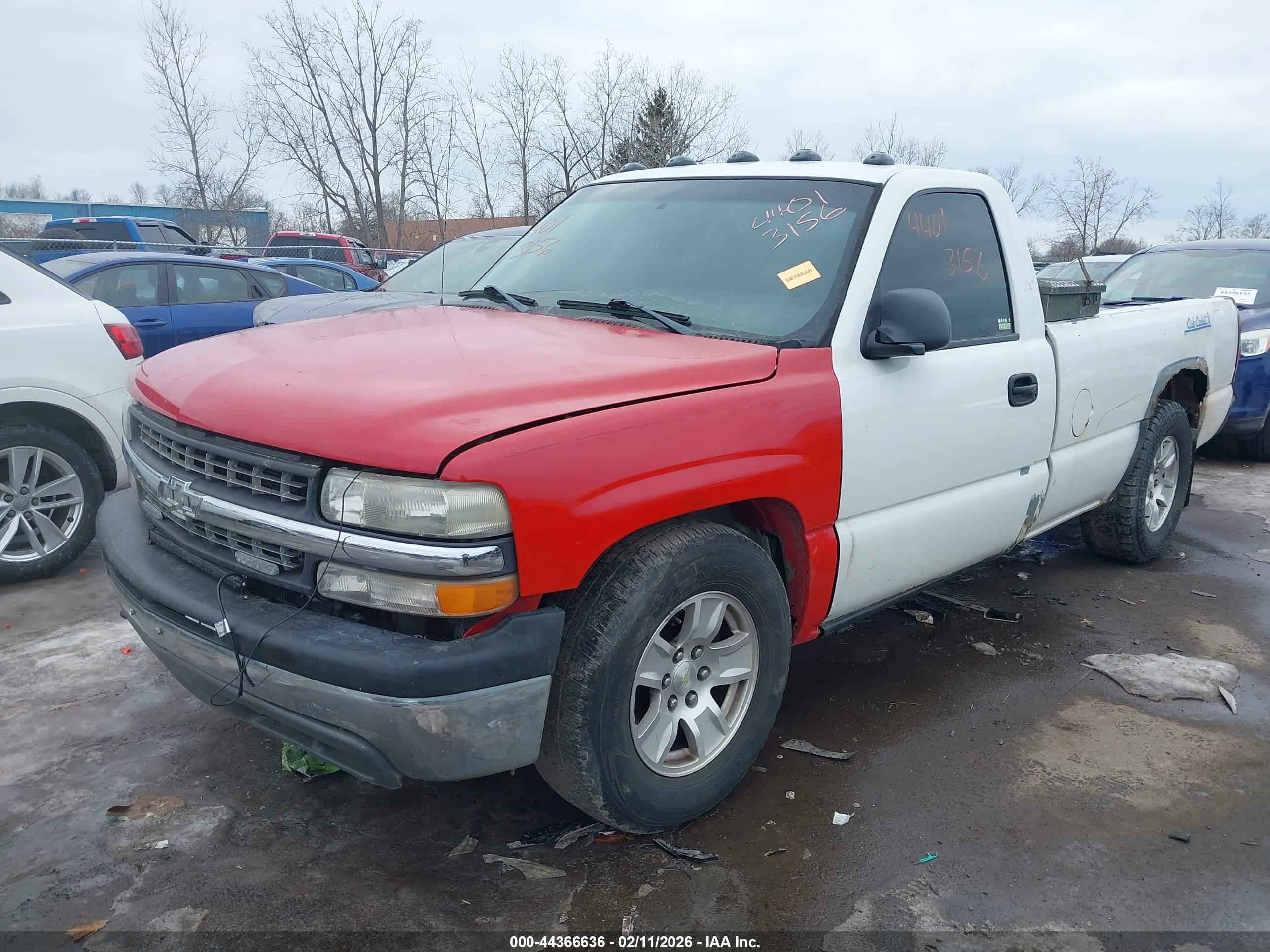 CHEVROLET SILVERADO image 2