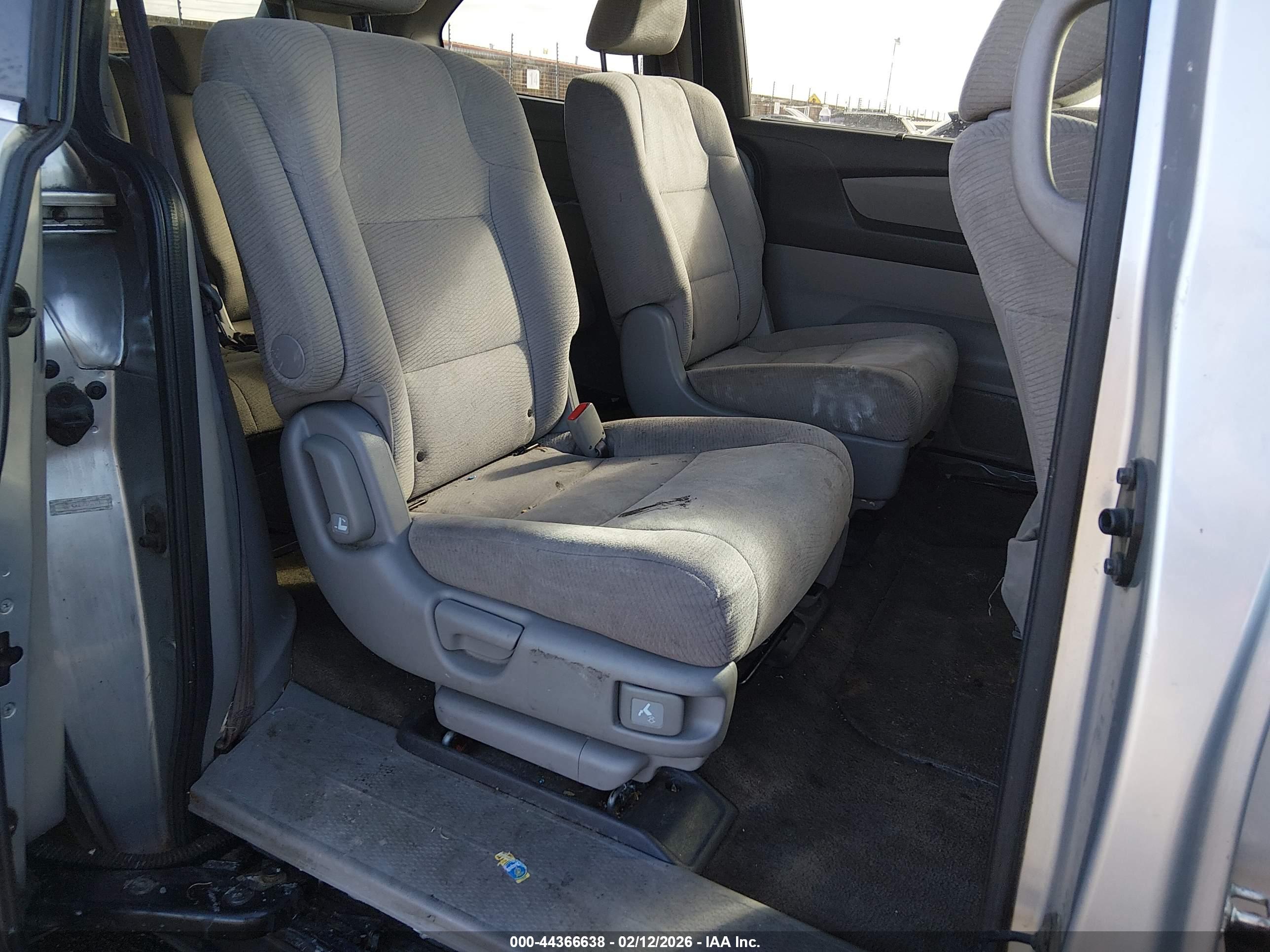 HONDA ODYSSEY image 8