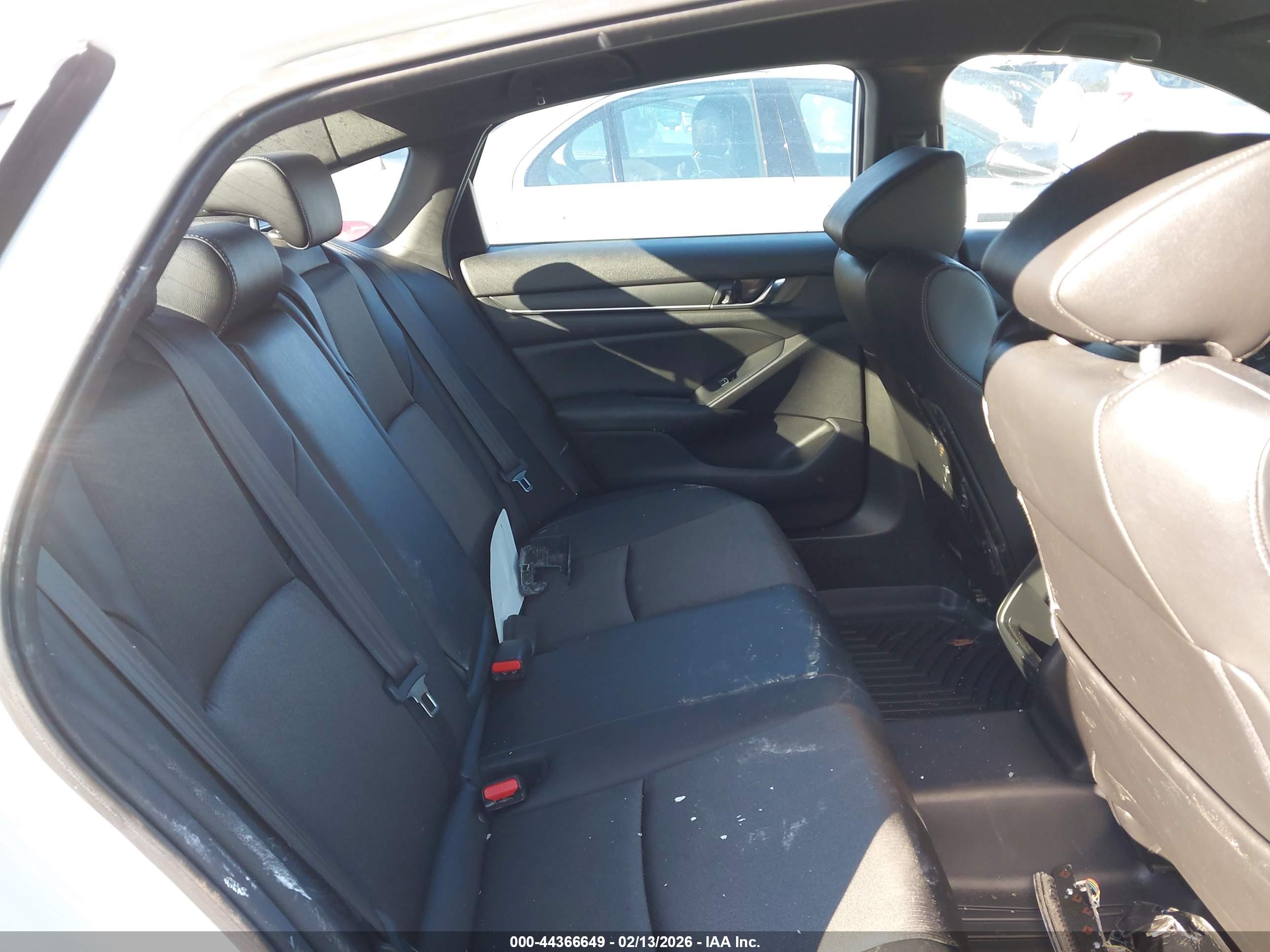 HONDA ACCORD image 8