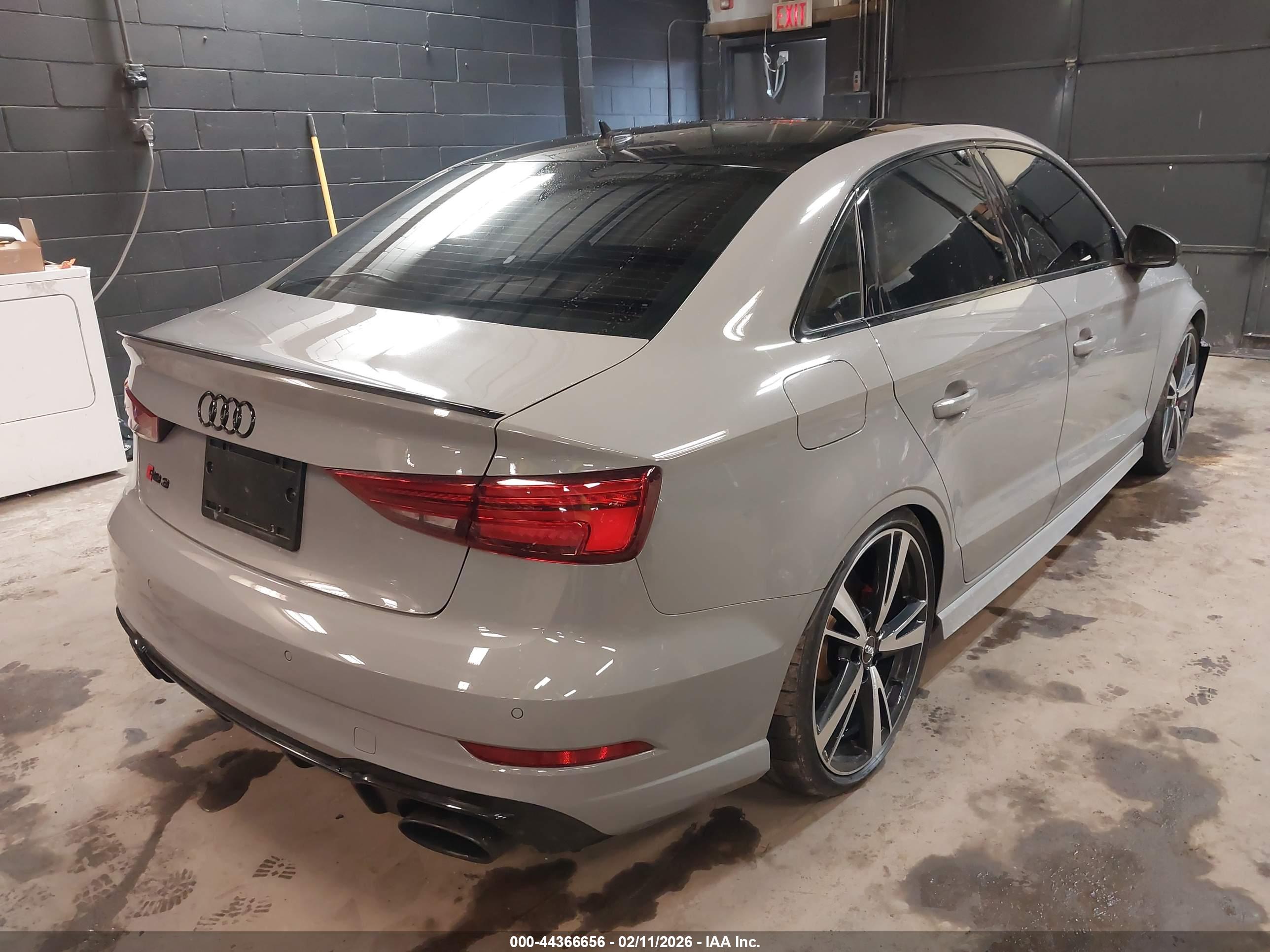 AUDI RS image 4