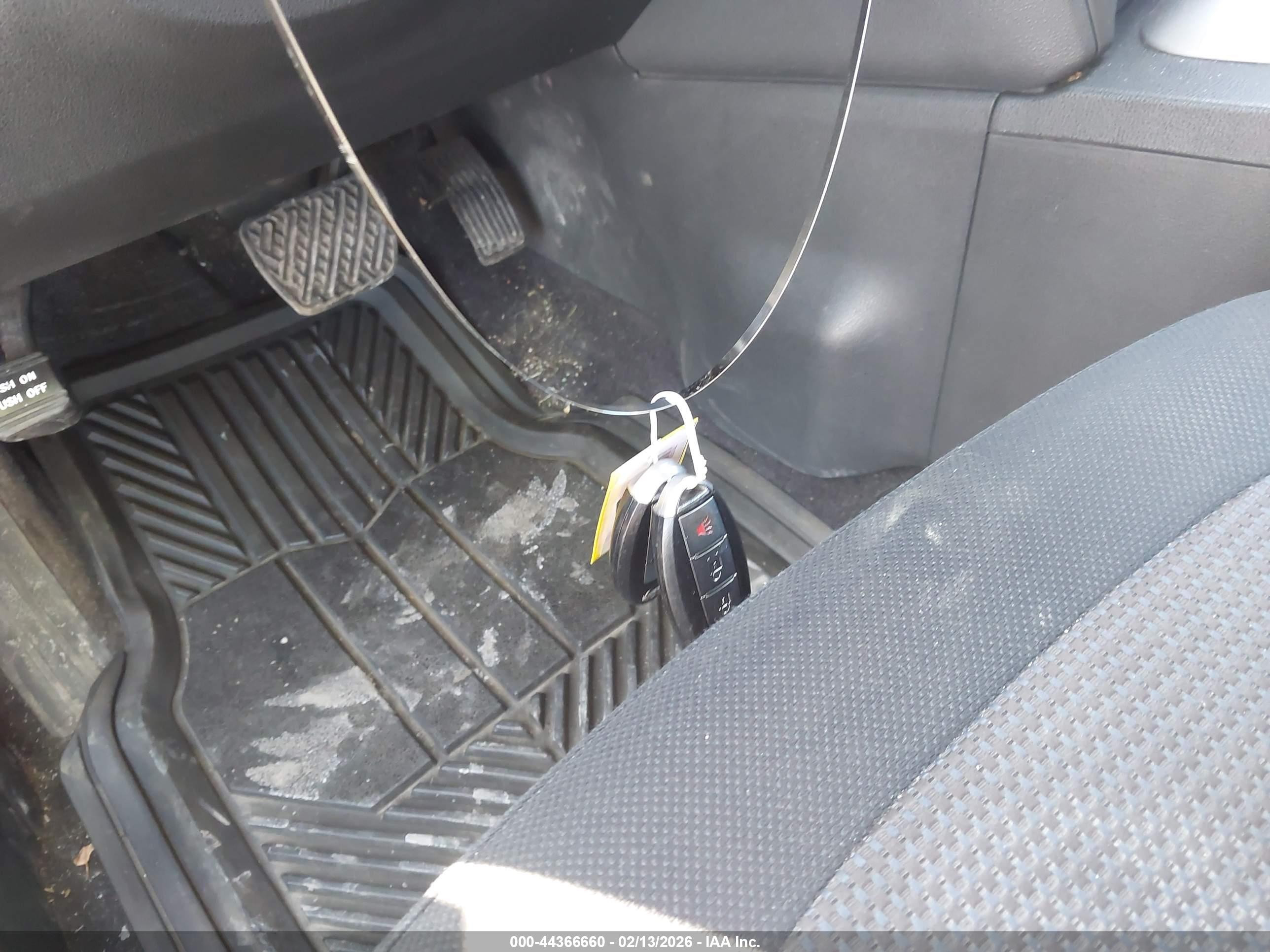 NISSAN ROGUE image 11