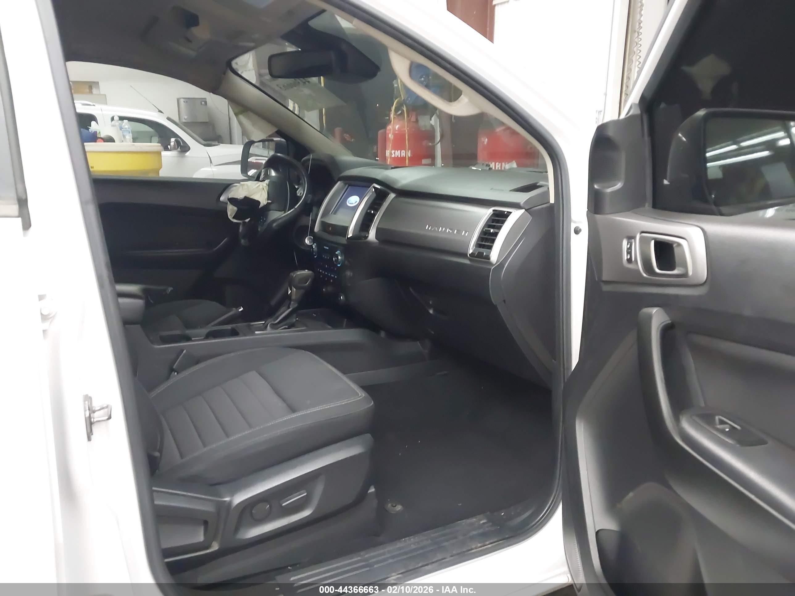 FORD RANGER image 5