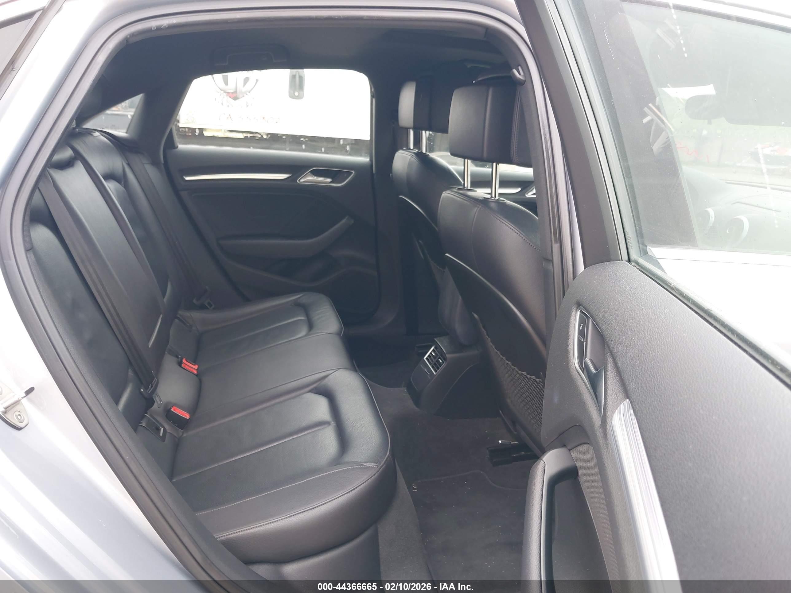 AUDI A3 image 8