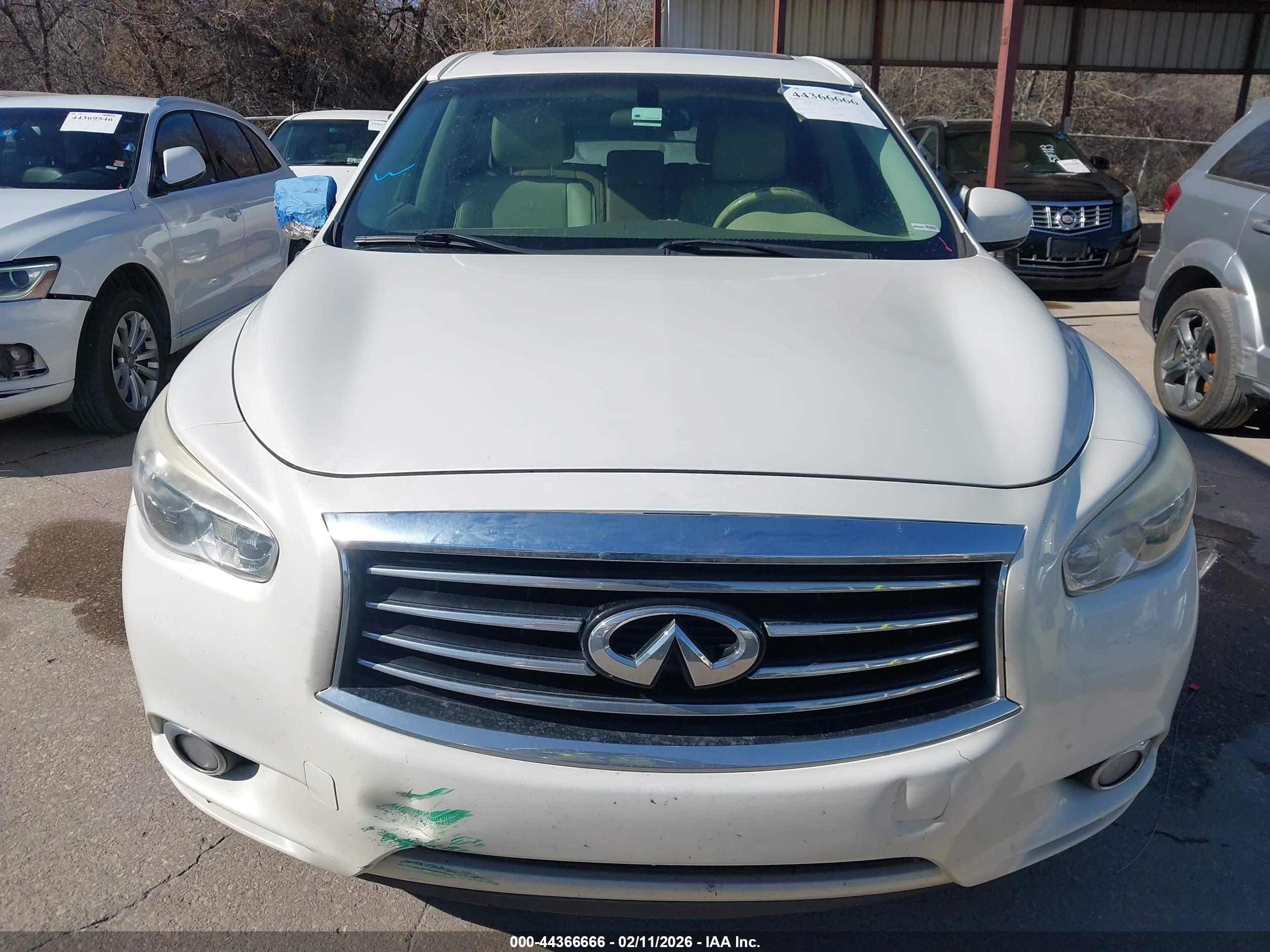 INFINITI JX35 image 6