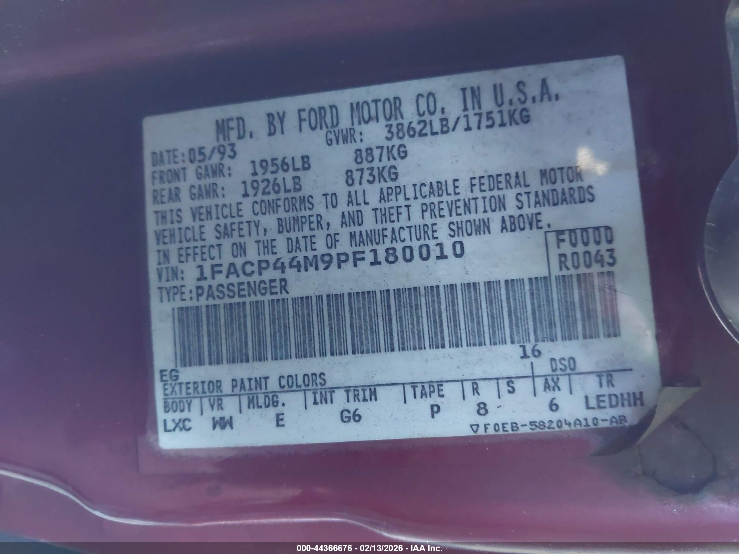 FORD MUSTANG image 9