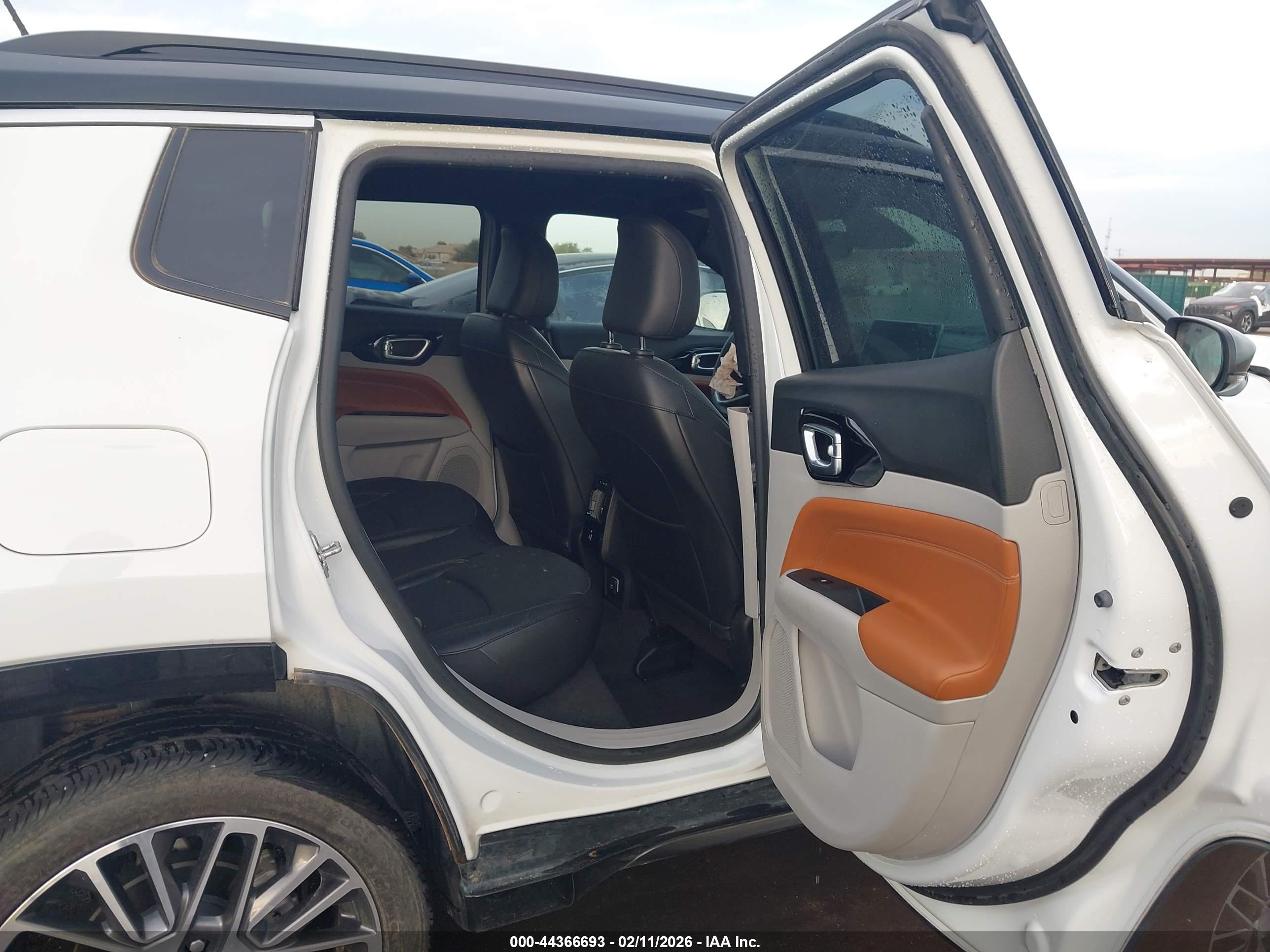 JEEP COMPASS image 8