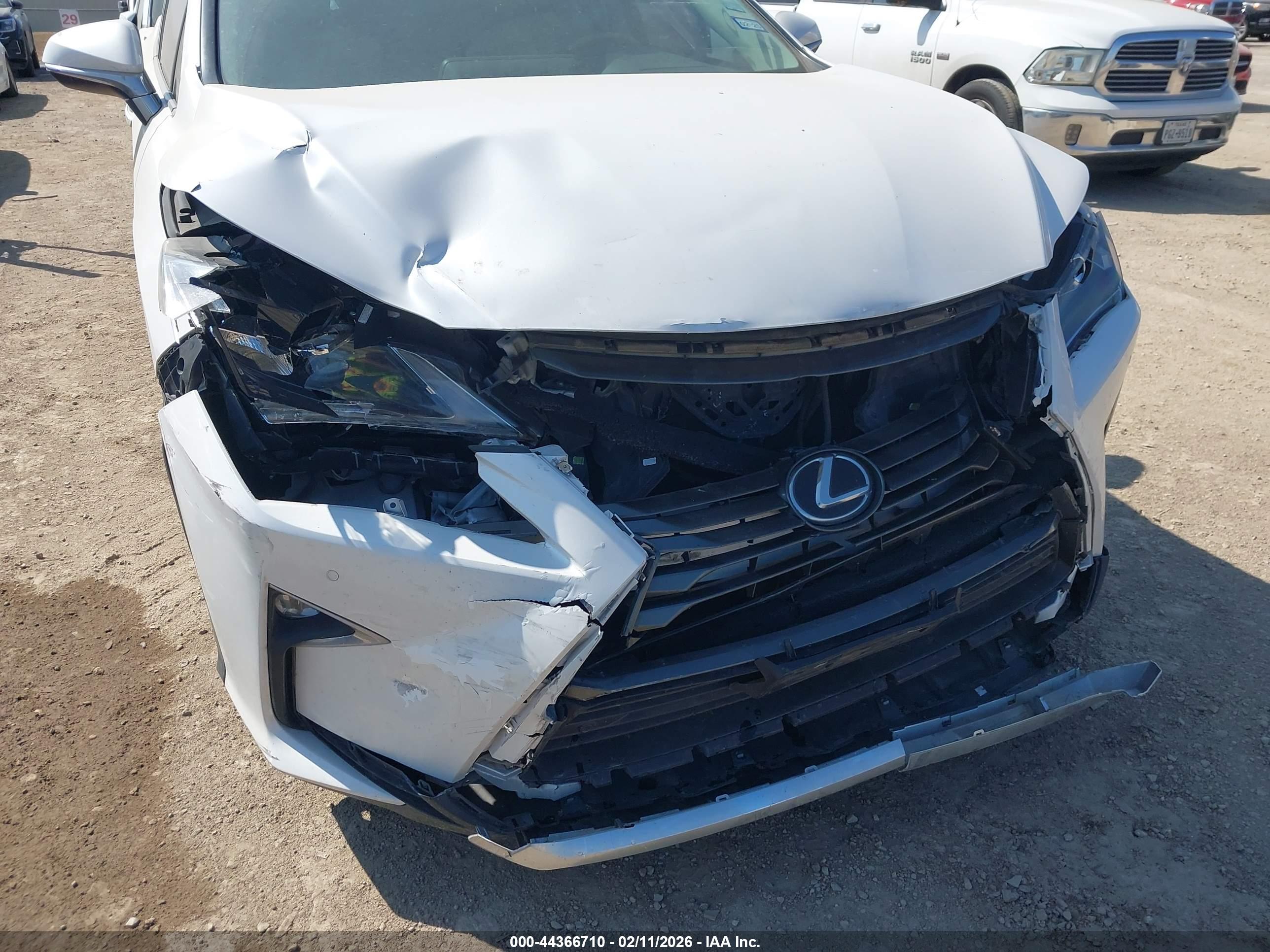 LEXUS RX image 6