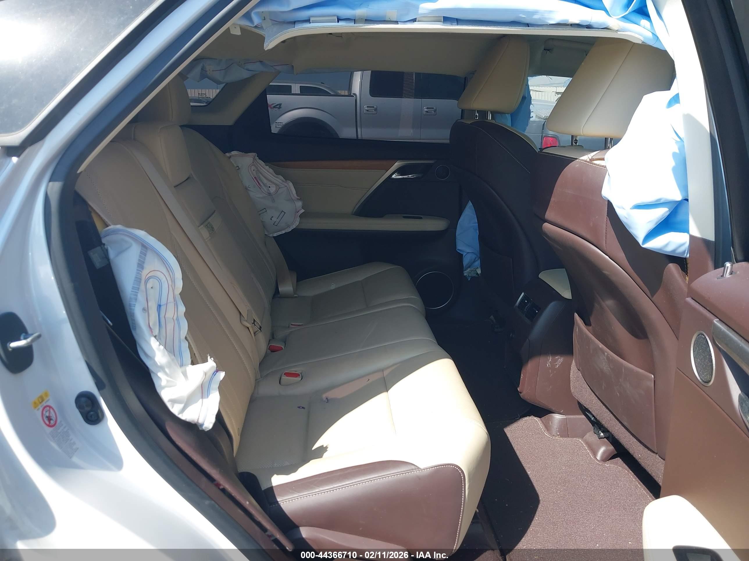 LEXUS RX image 8