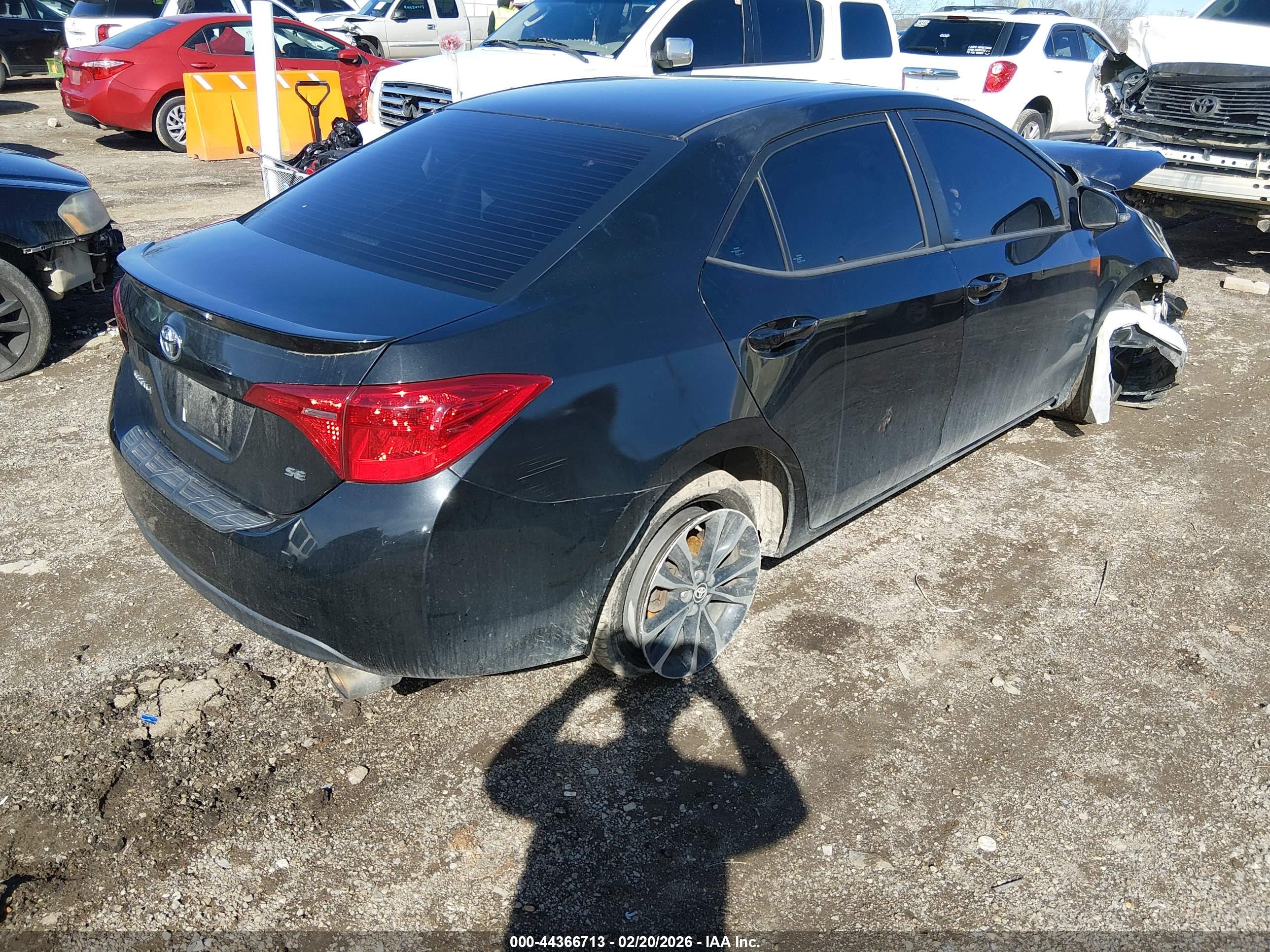TOYOTA COROLLA image 4