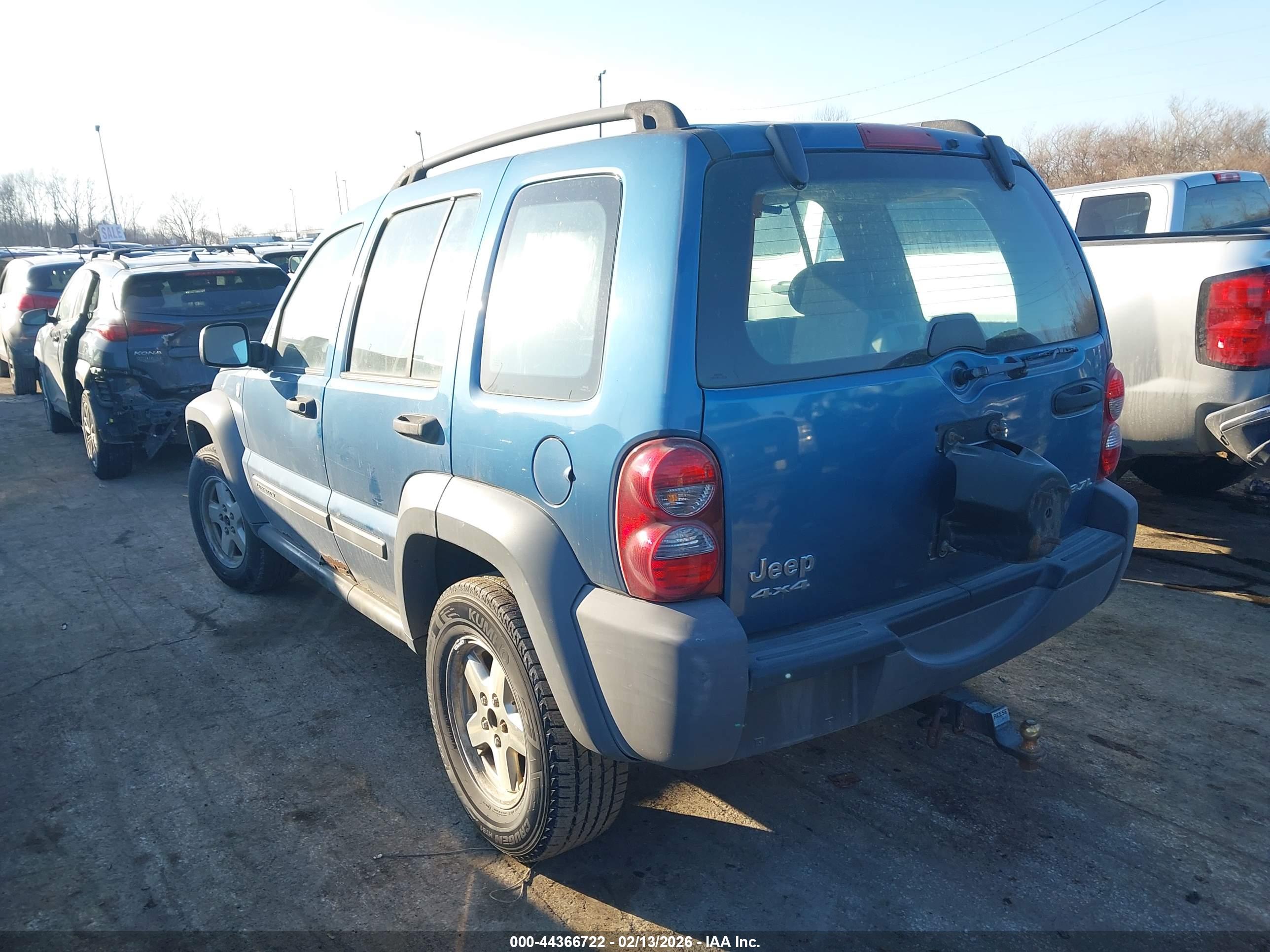 JEEP LIBERTY image 3