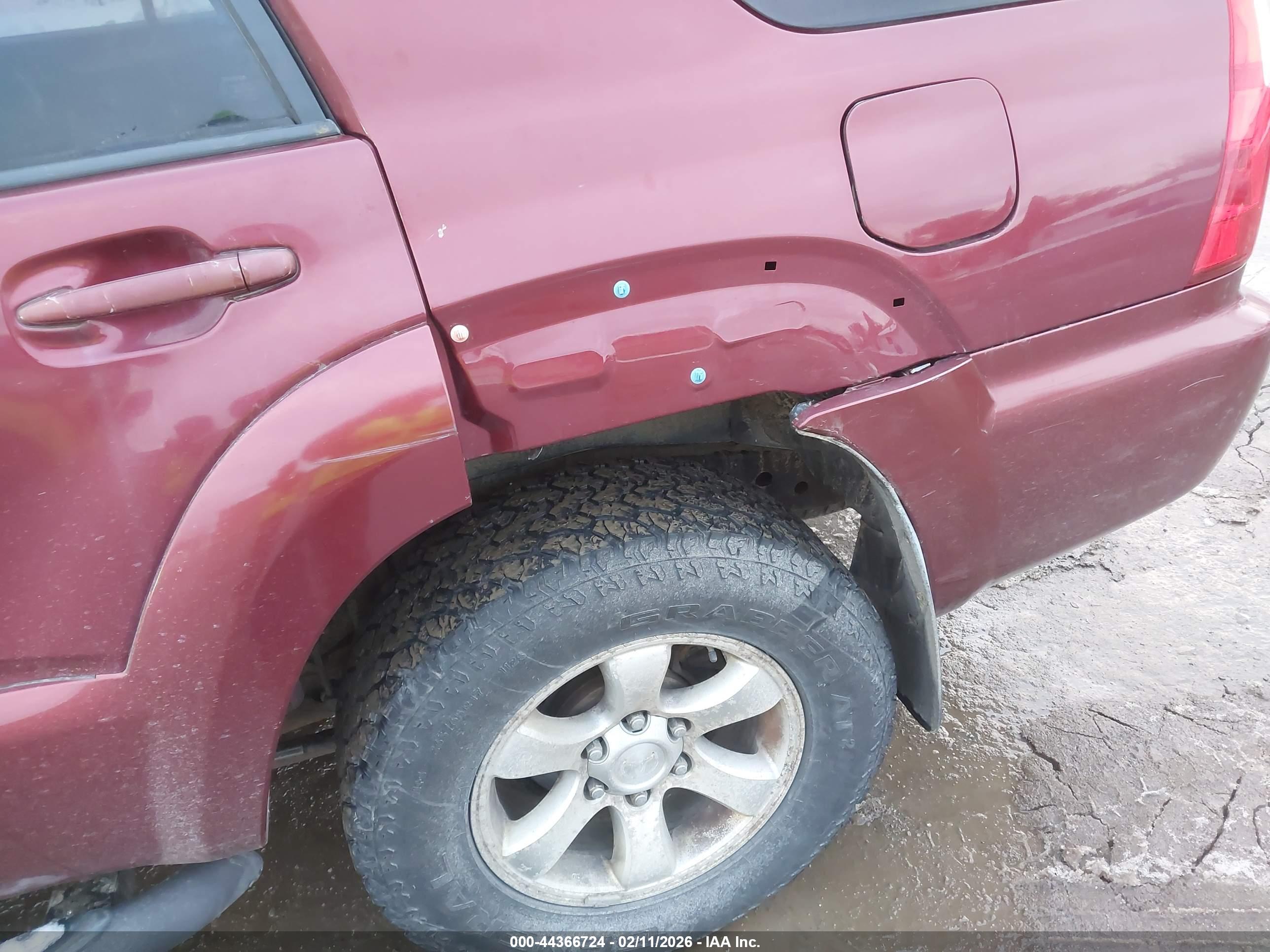 TOYOTA 4RUNNER image 6