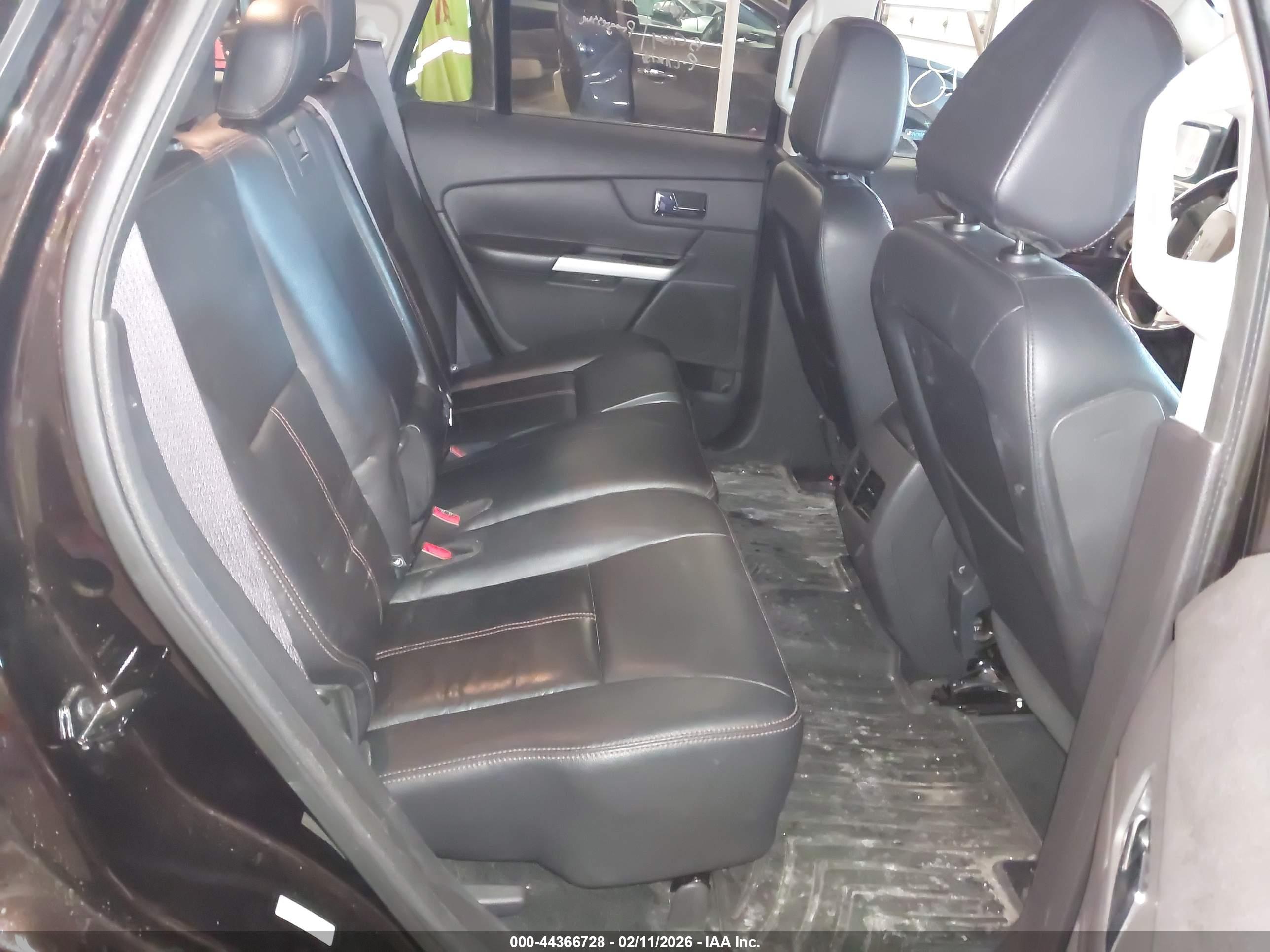 FORD EDGE image 8