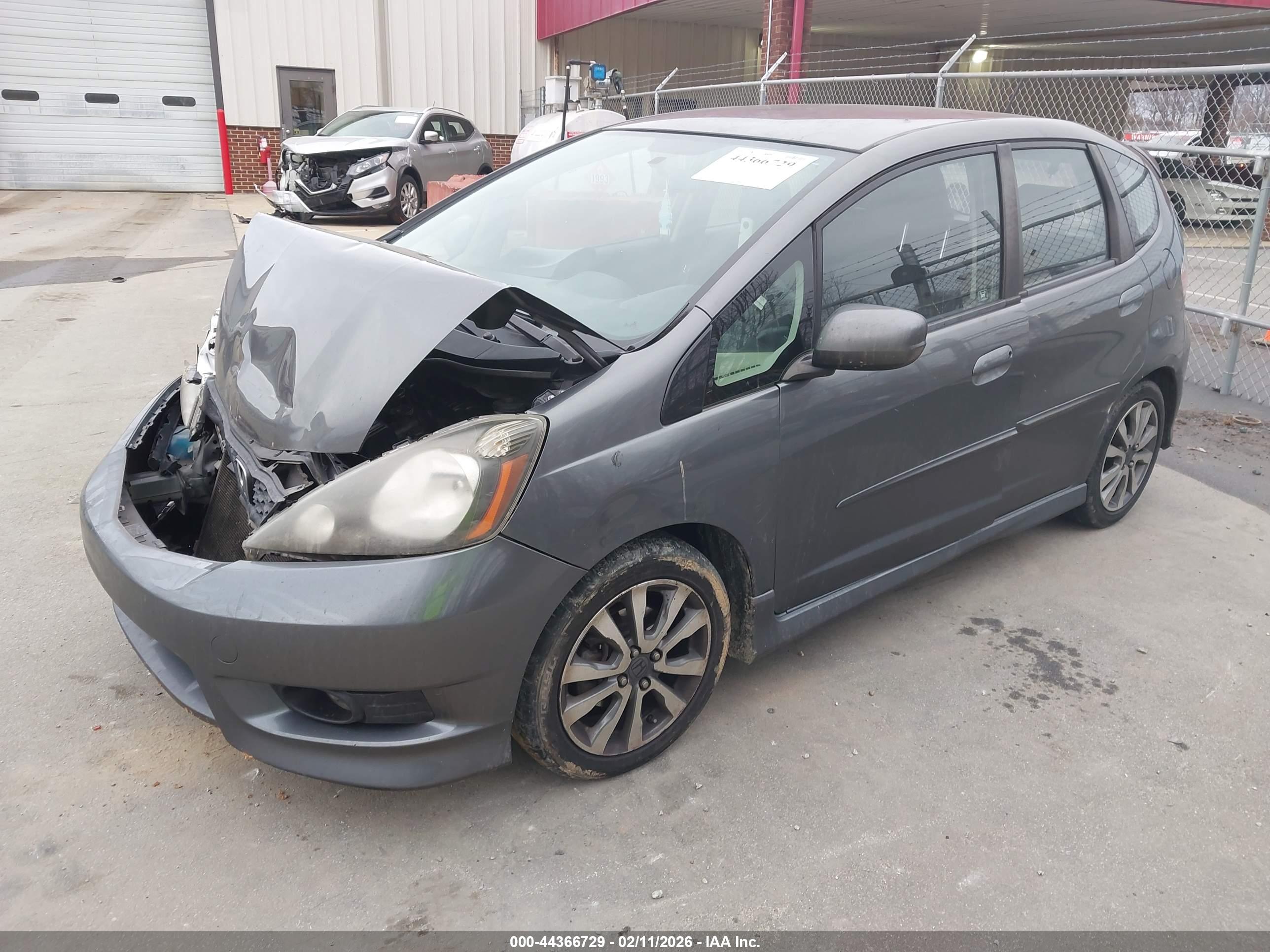 HONDA FIT image 2