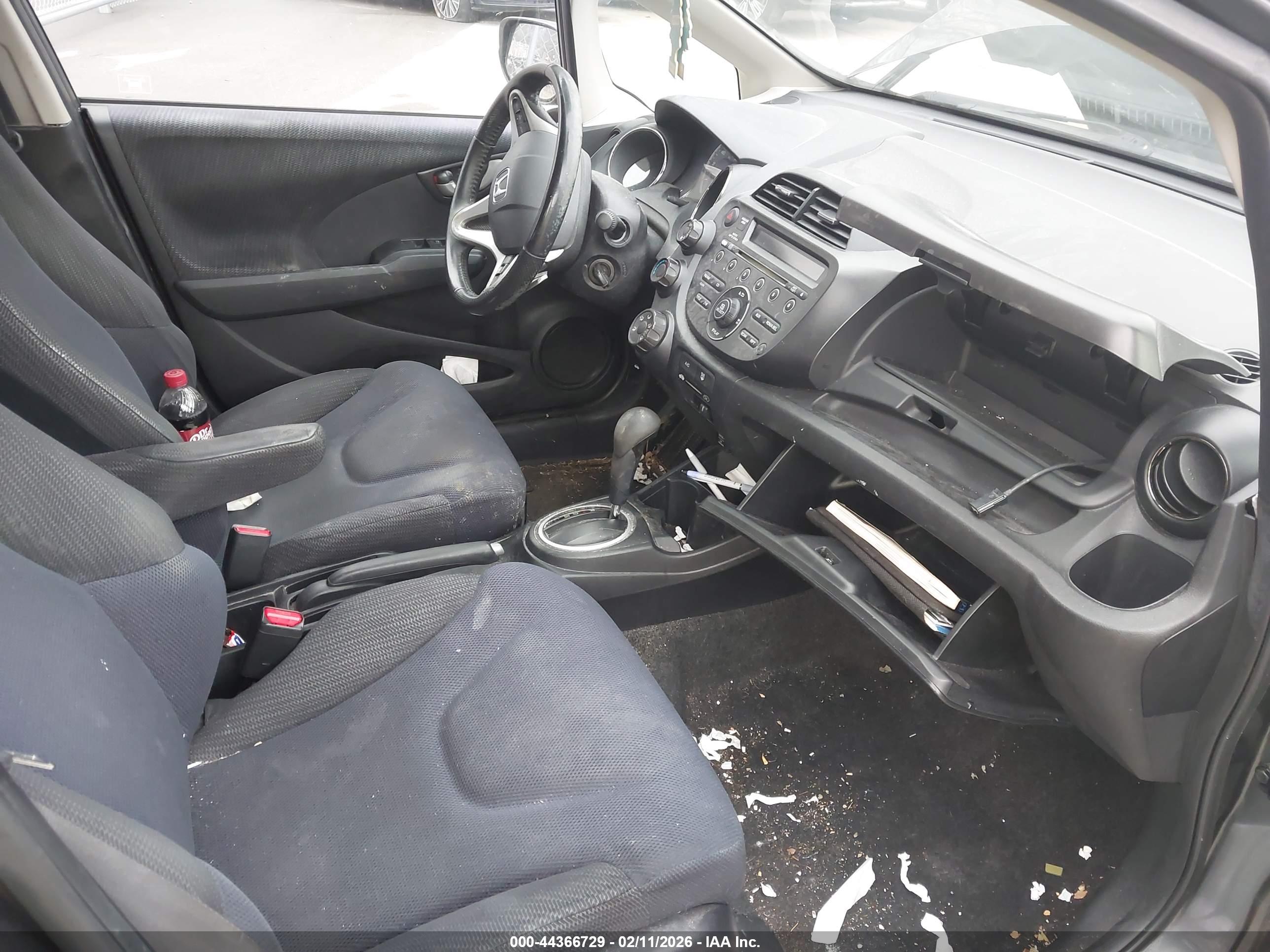 HONDA FIT image 5