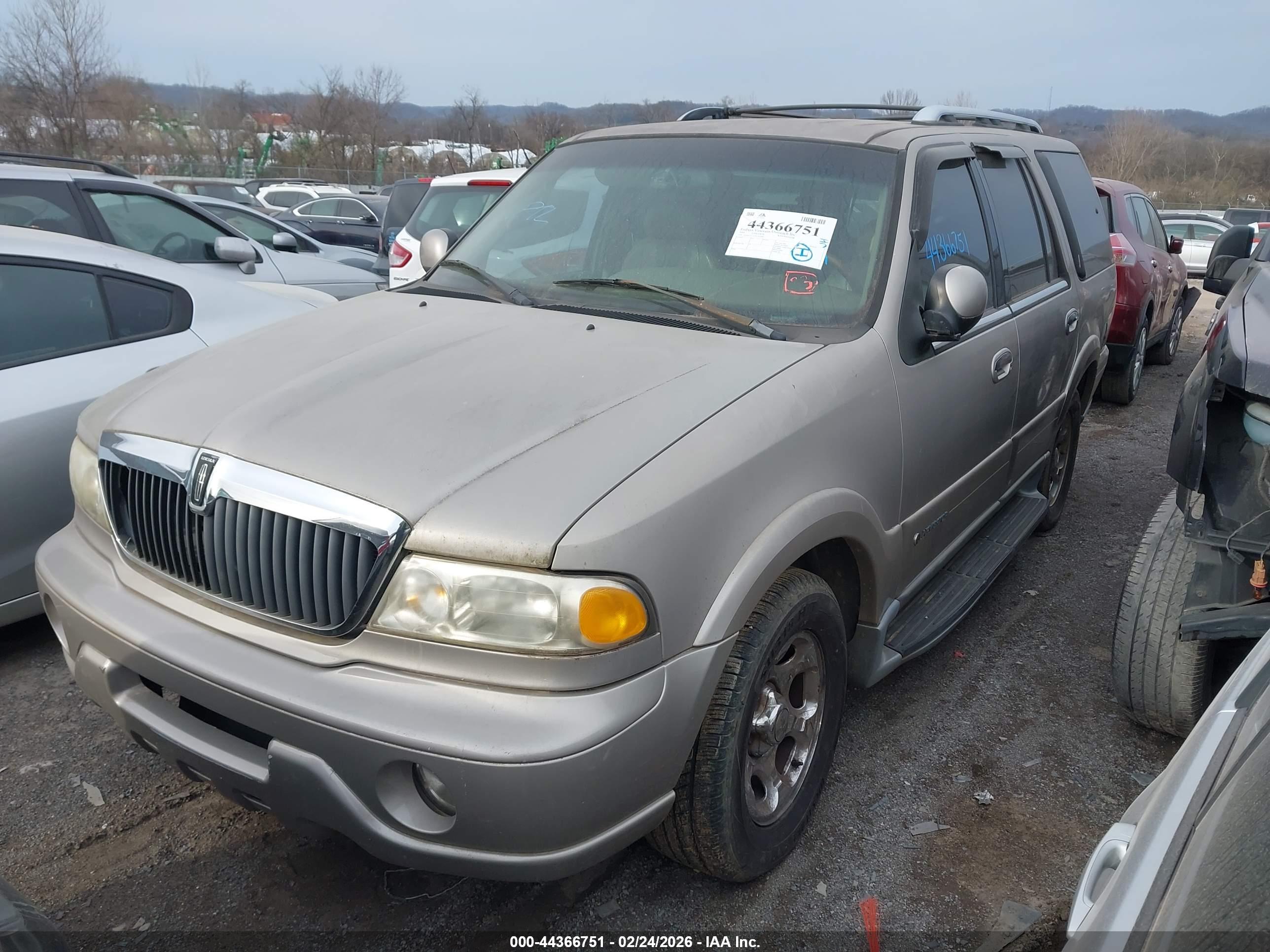 LINCOLN NAVIGATOR image 6