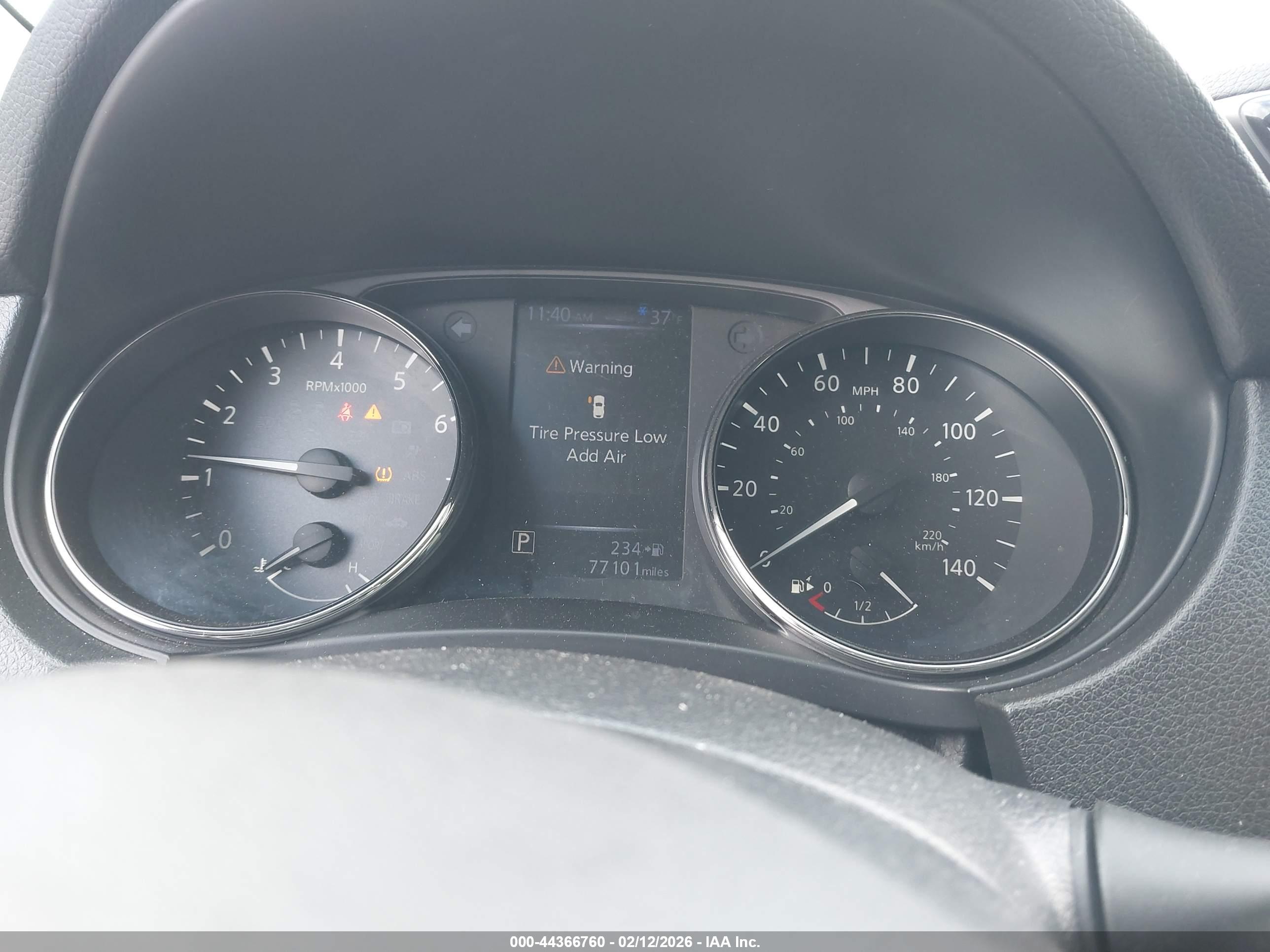 NISSAN ROGUE image 7