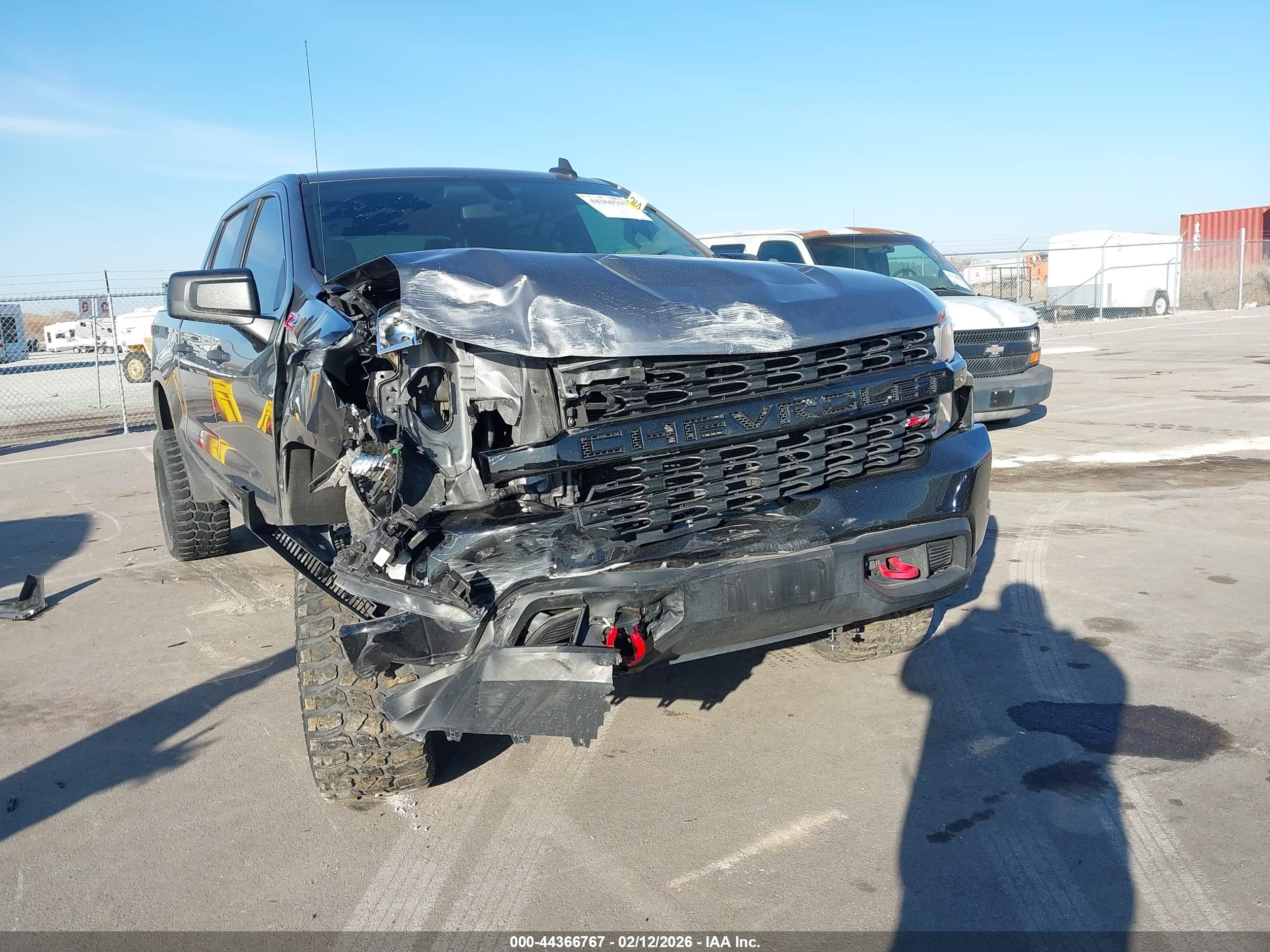 CHEVROLET SILVERADO image 6