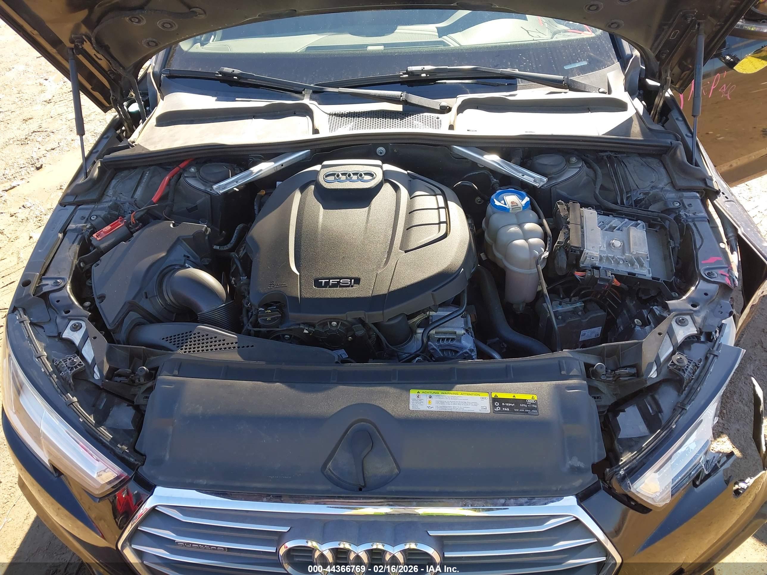 AUDI A4 image 10