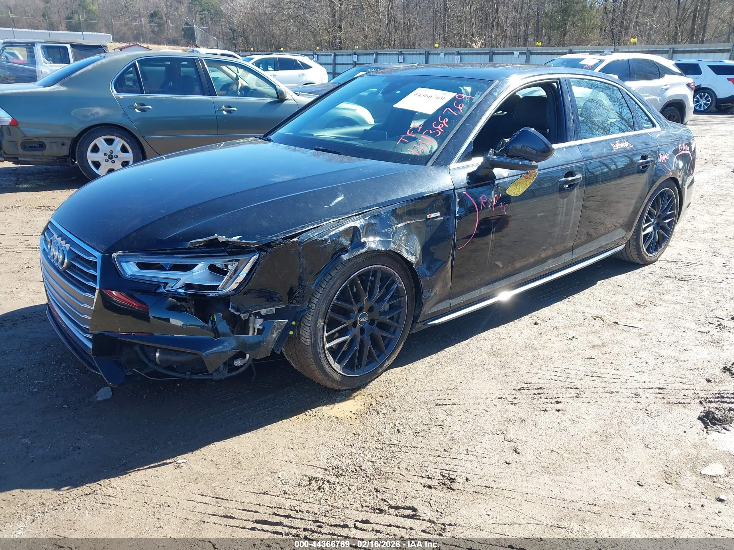 AUDI A4 image 2
