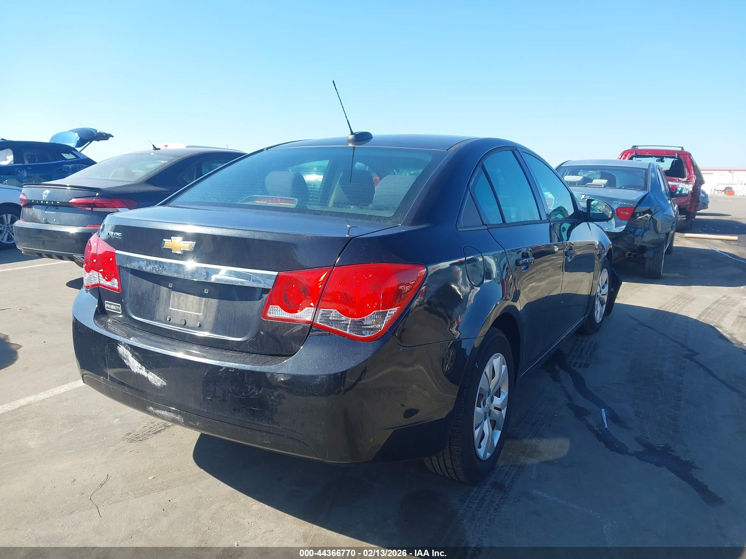 CHEVROLET CRUZE image 4