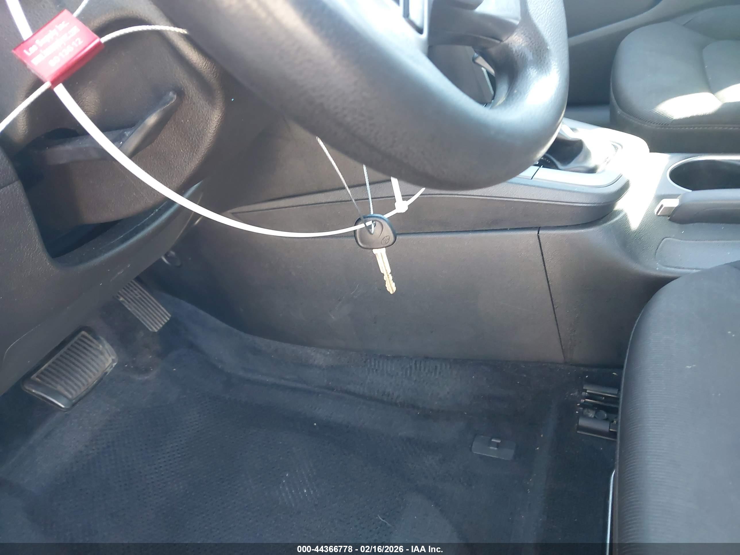 HYUNDAI ELANTRA image 11