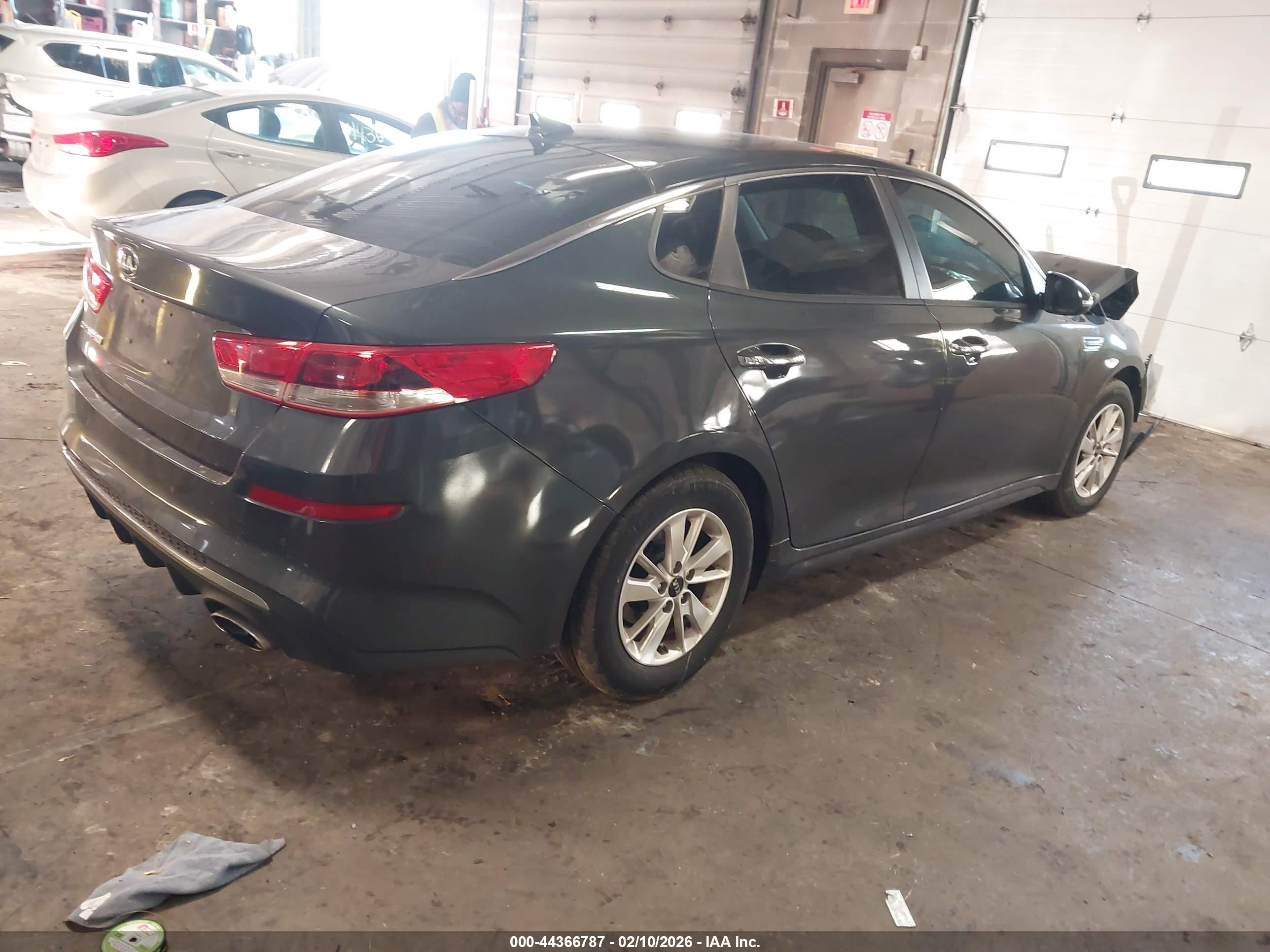 KIA OPTIMA image 4