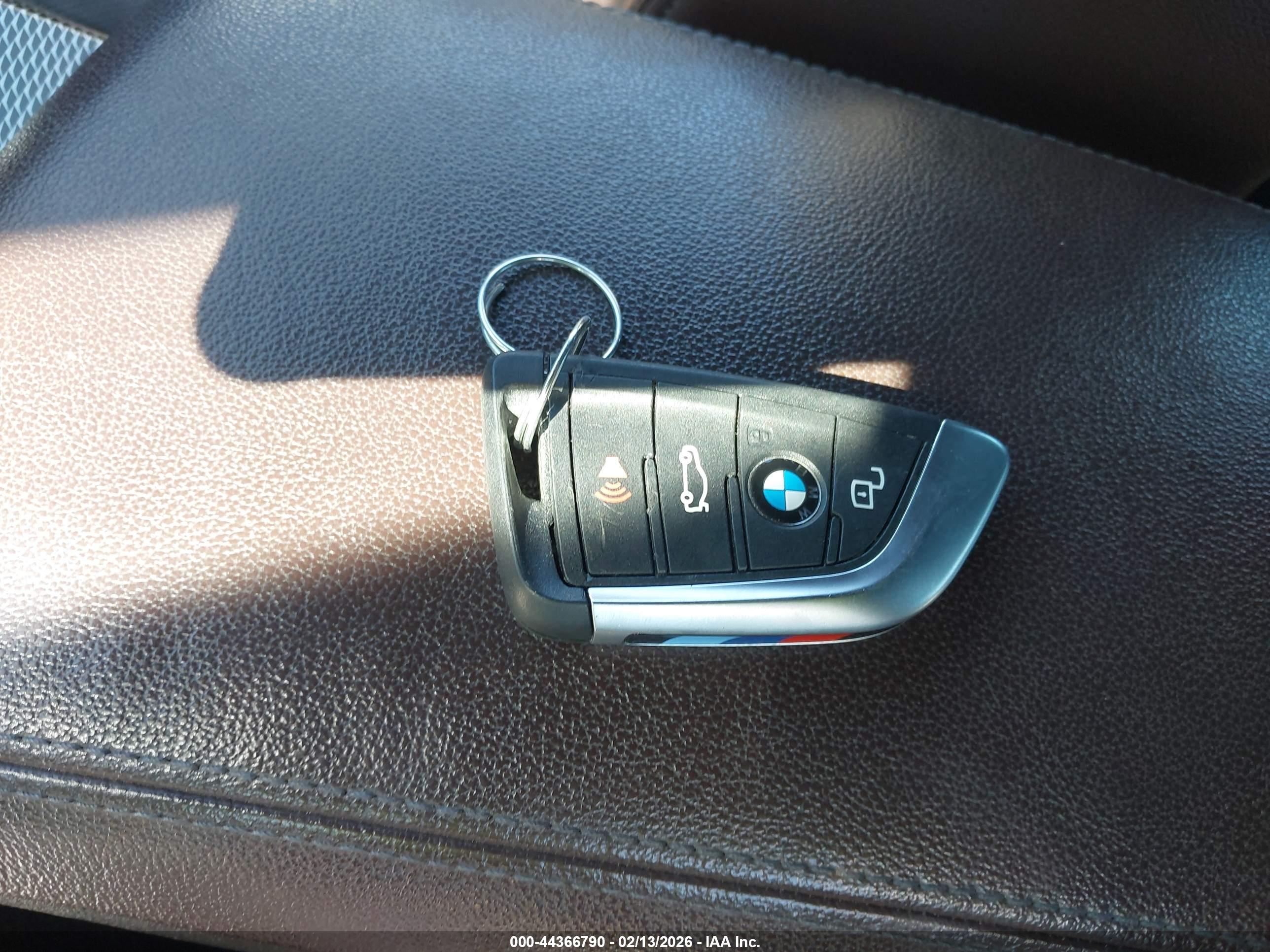 BMW M440I image 11