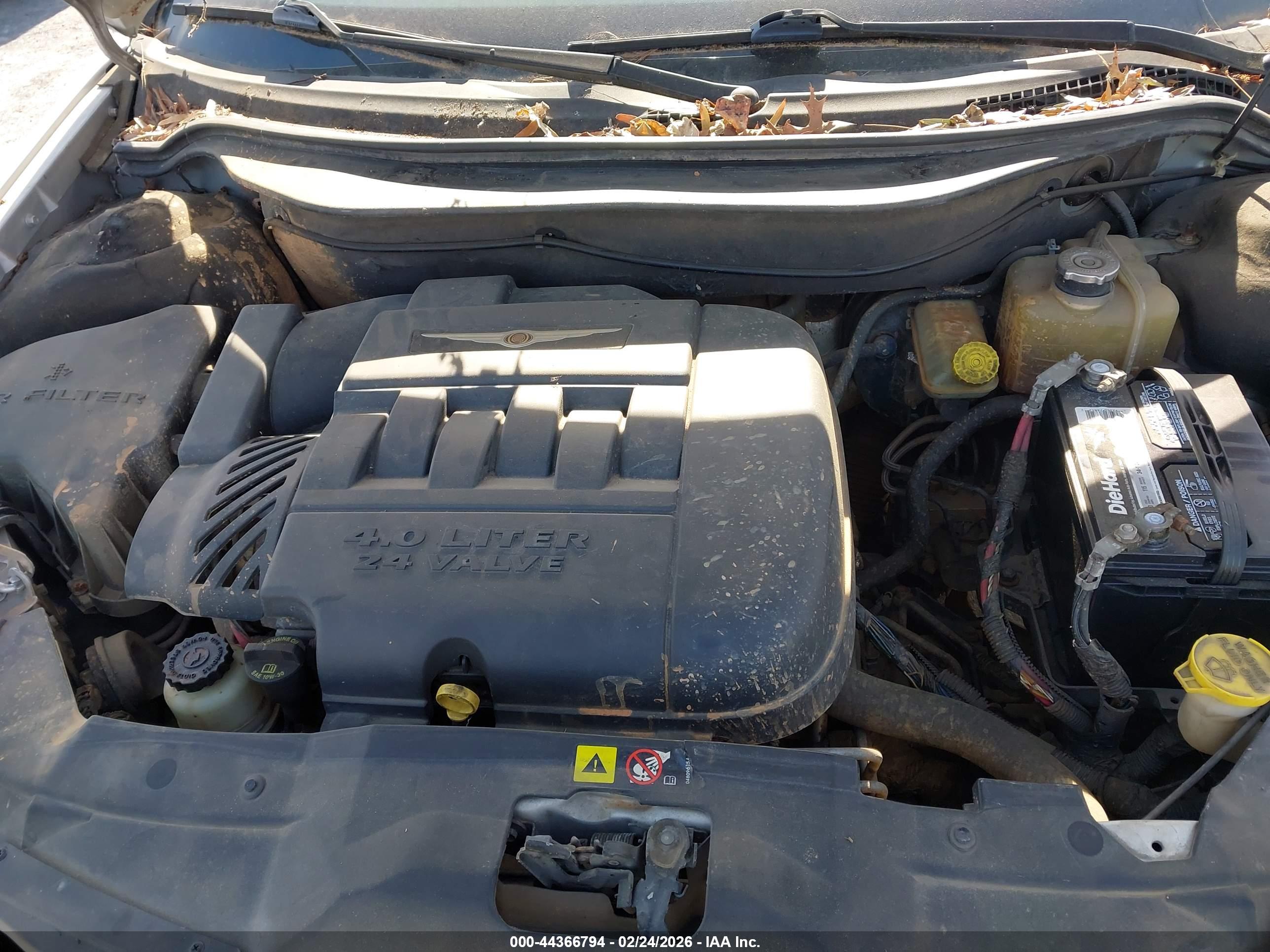 CHRYSLER PACIFICA image 10