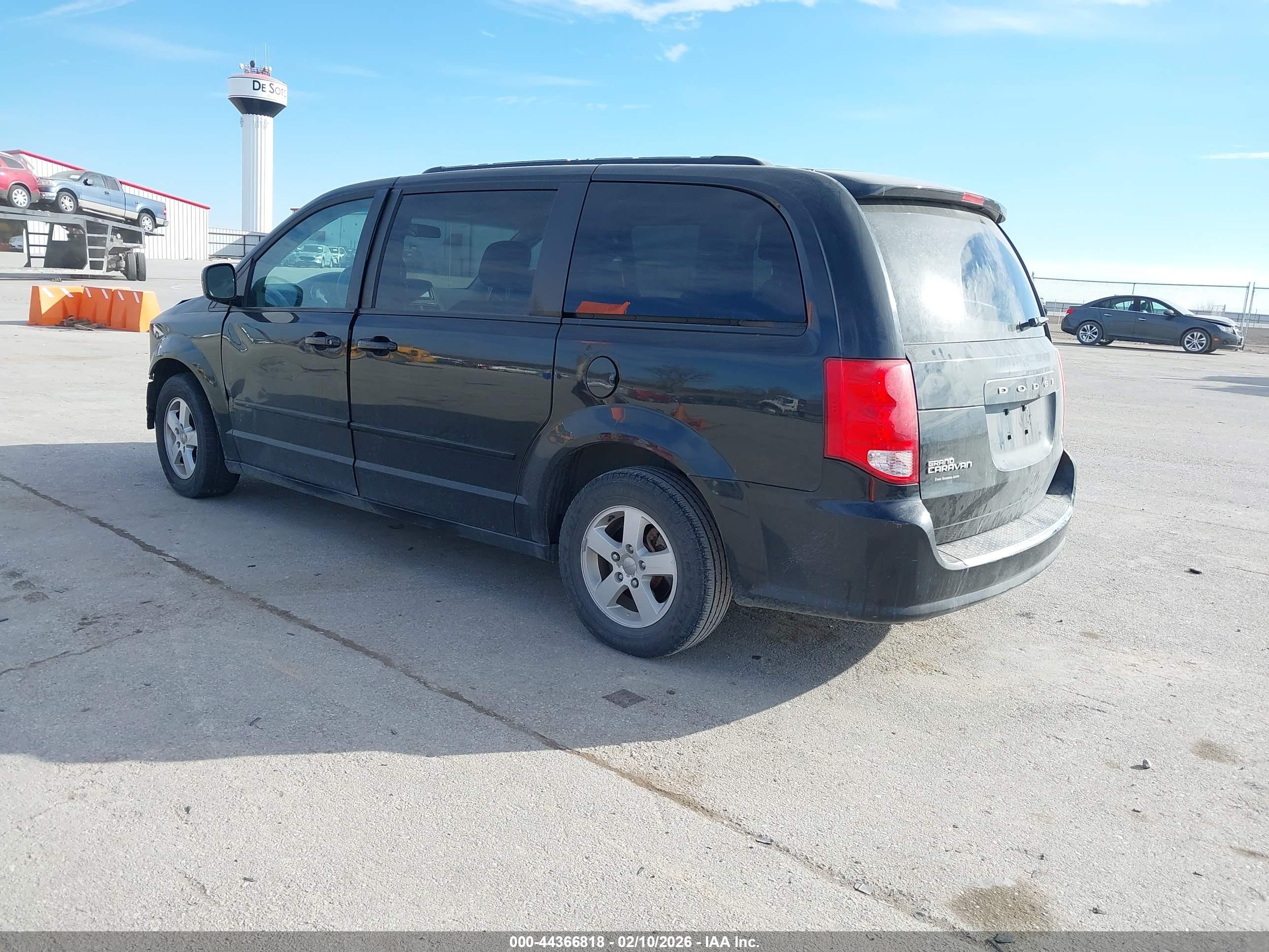 DODGE GRAND image 3