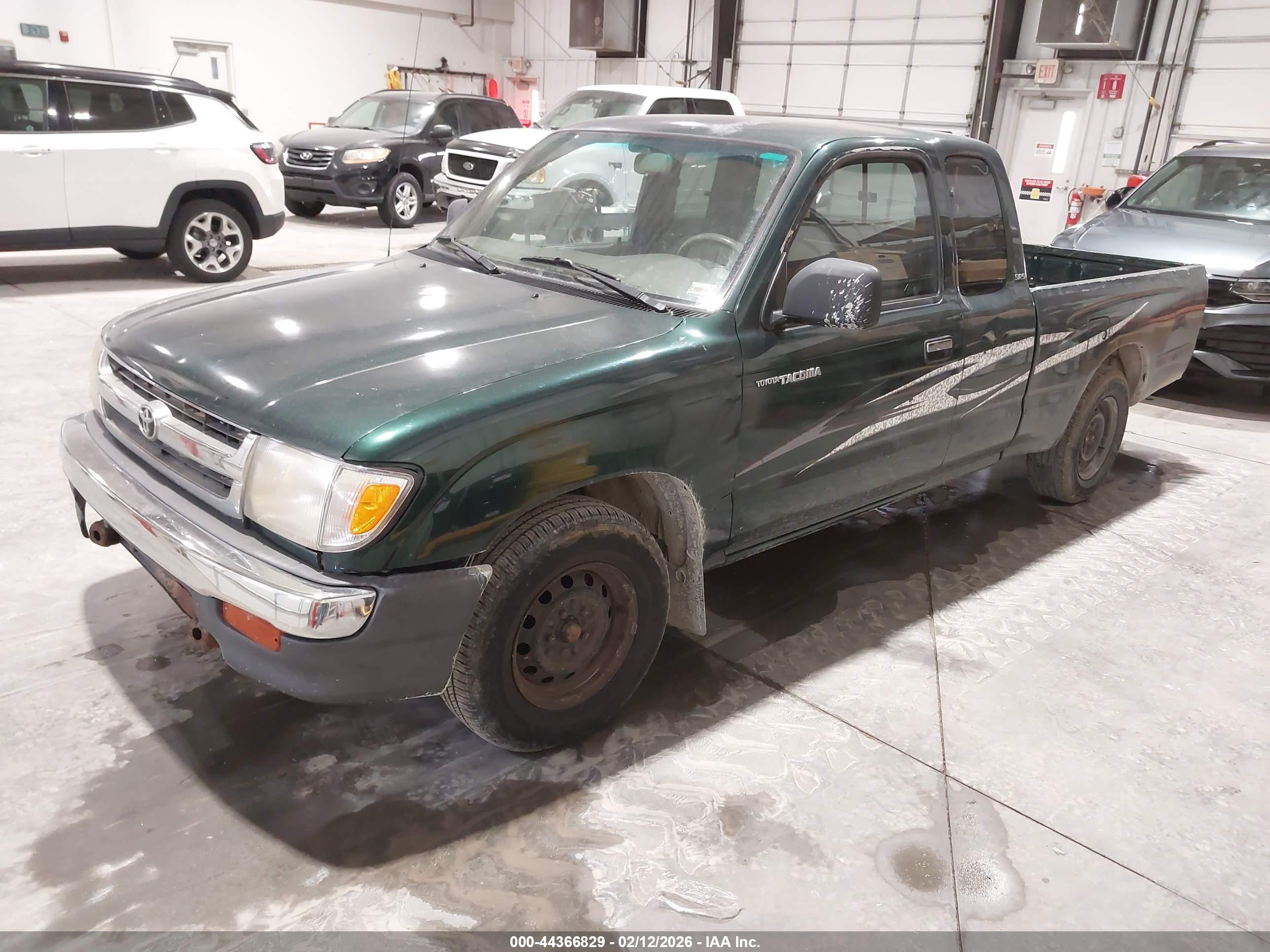 TOYOTA TACOMA image 2