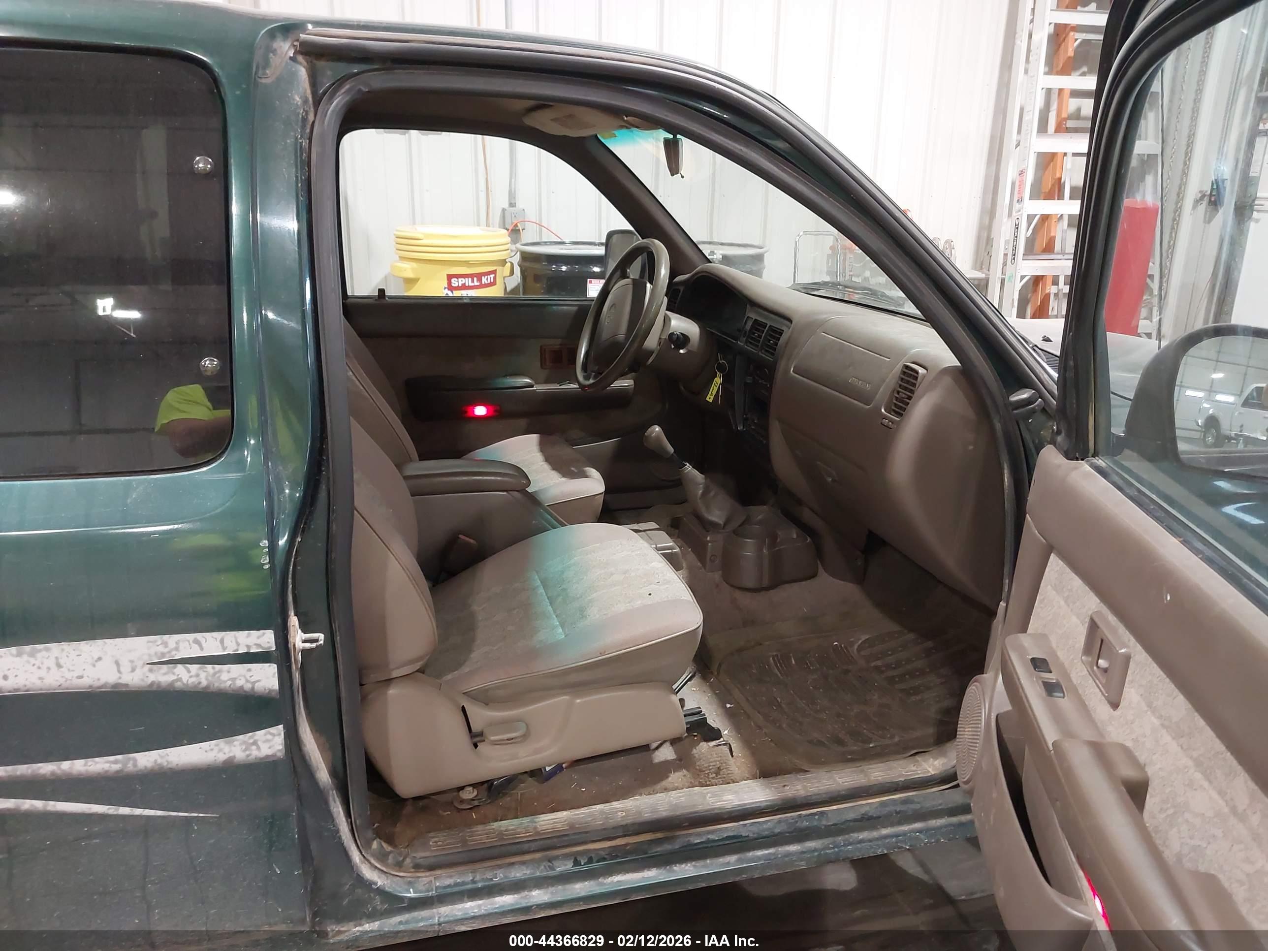 TOYOTA TACOMA image 5