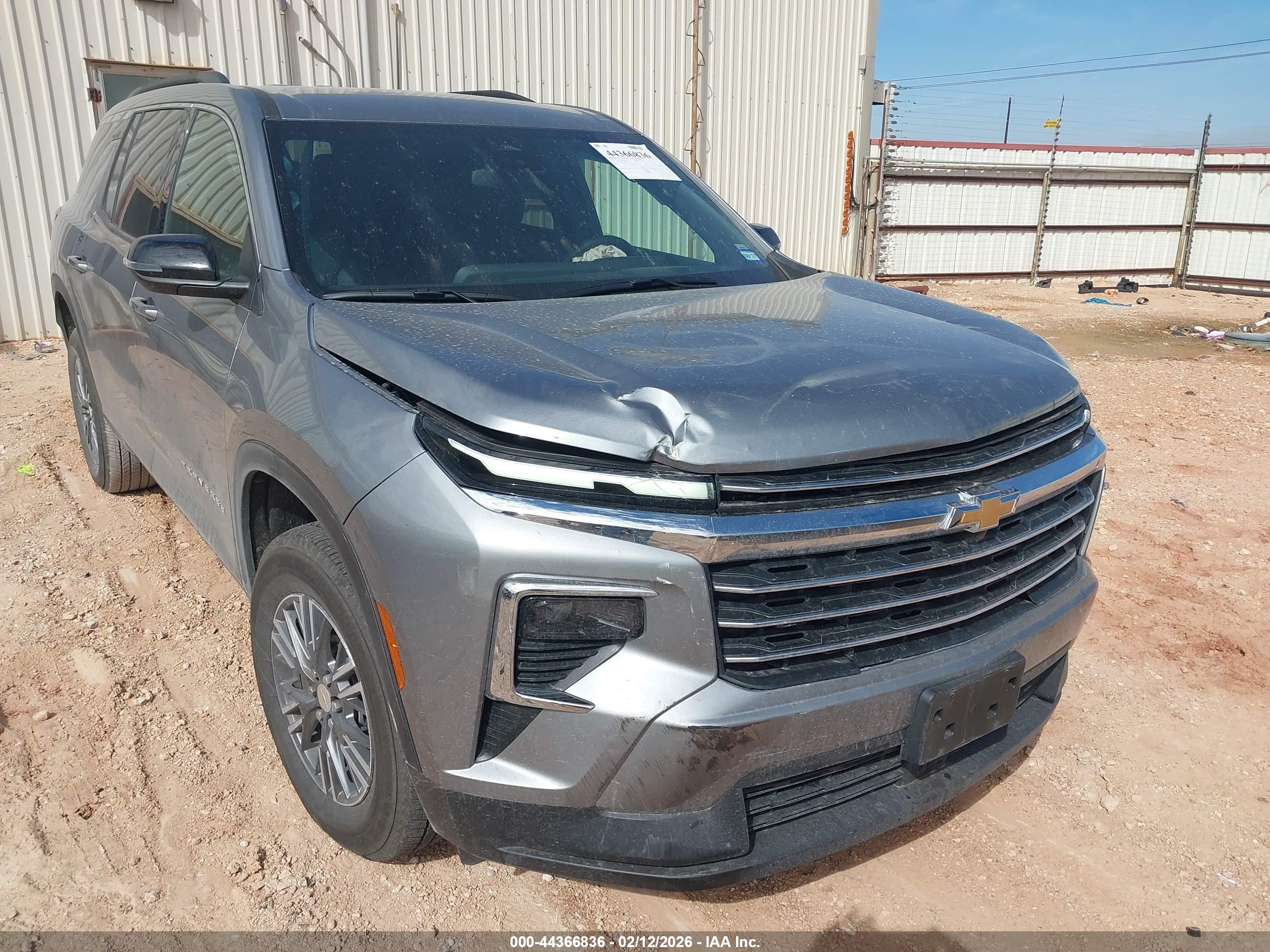 CHEVROLET TRAVERSE image 6
