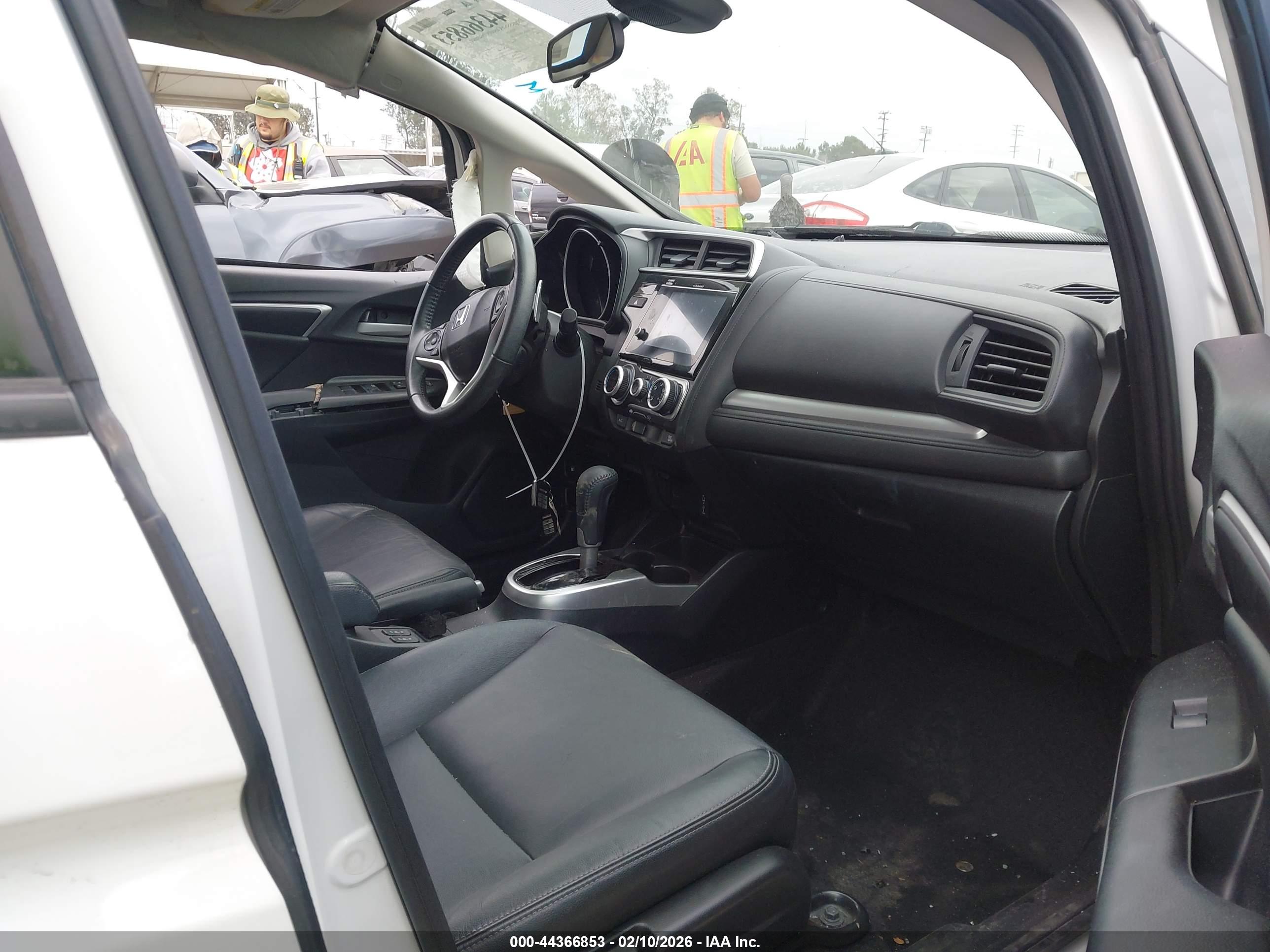 HONDA FIT image 5