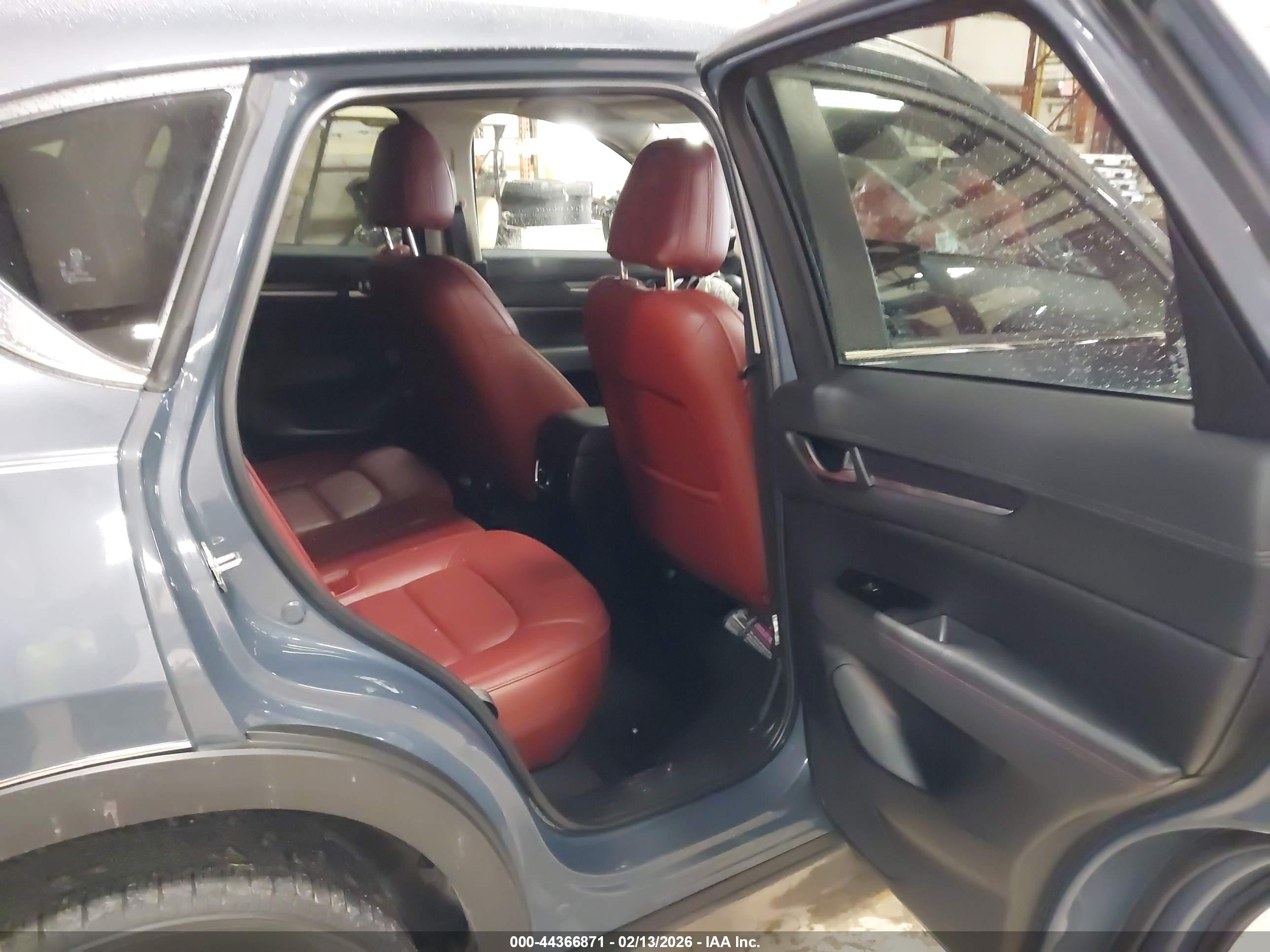 MAZDA CX-5 image 8