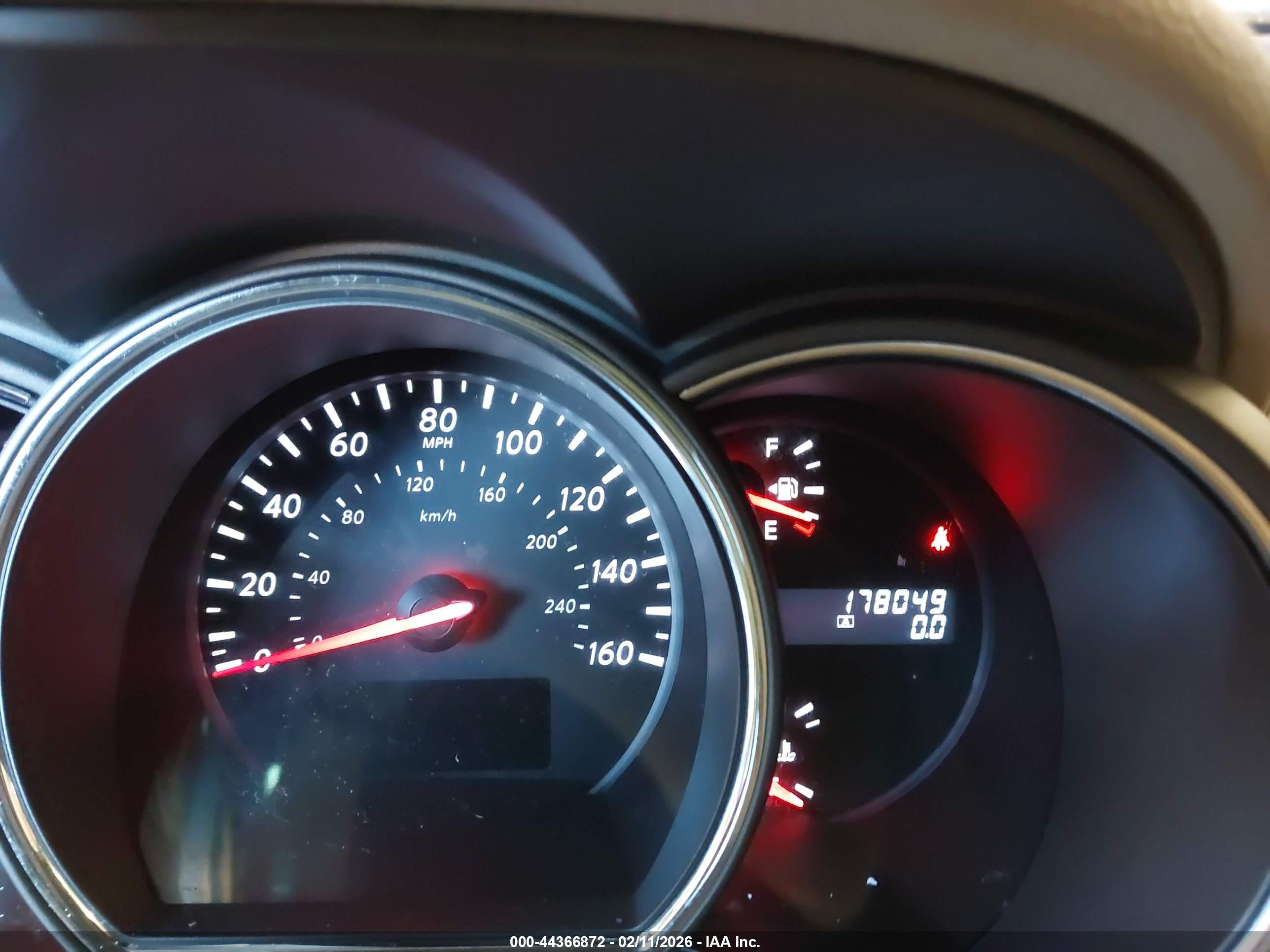 NISSAN MURANO image 7