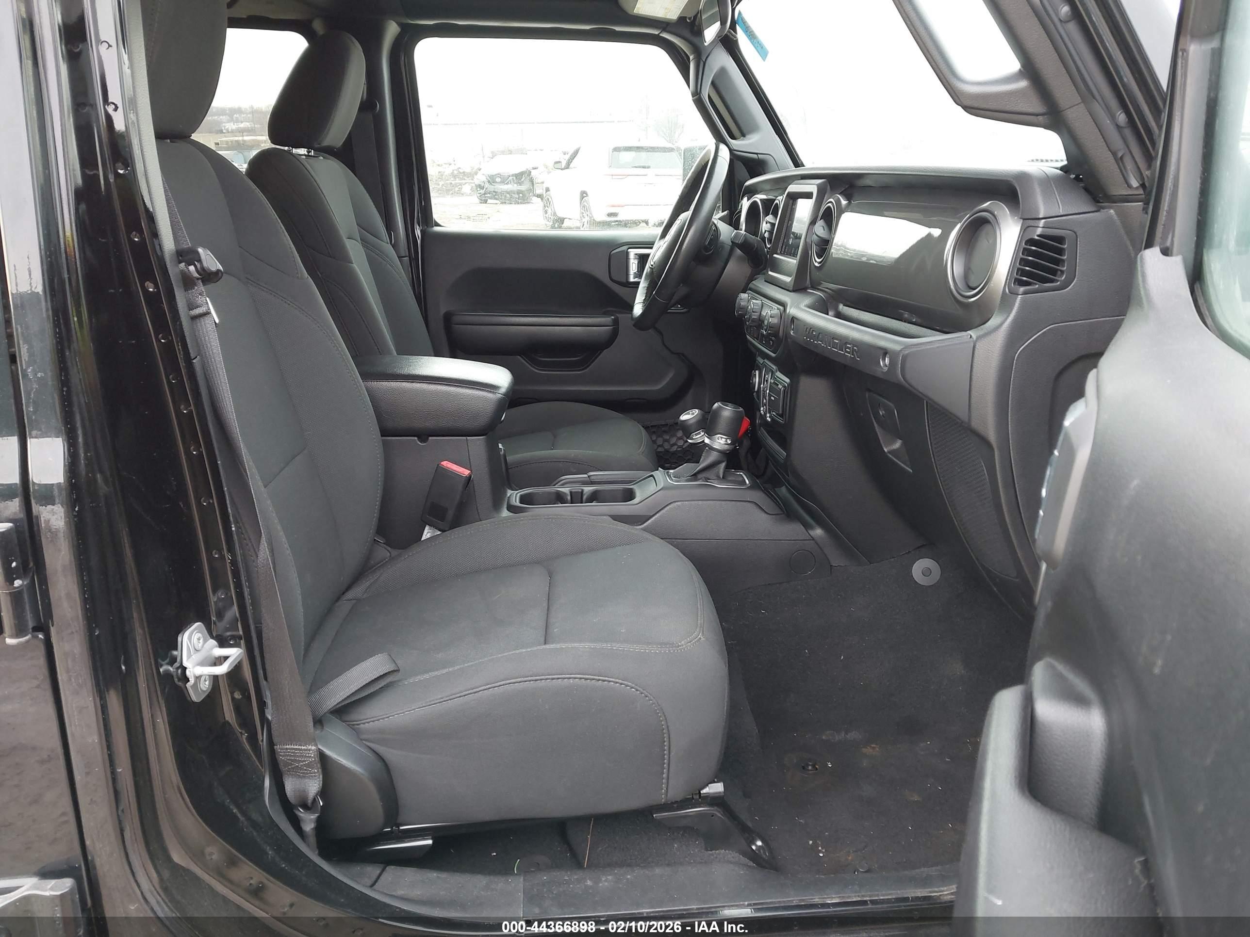JEEP WRANGLER image 5