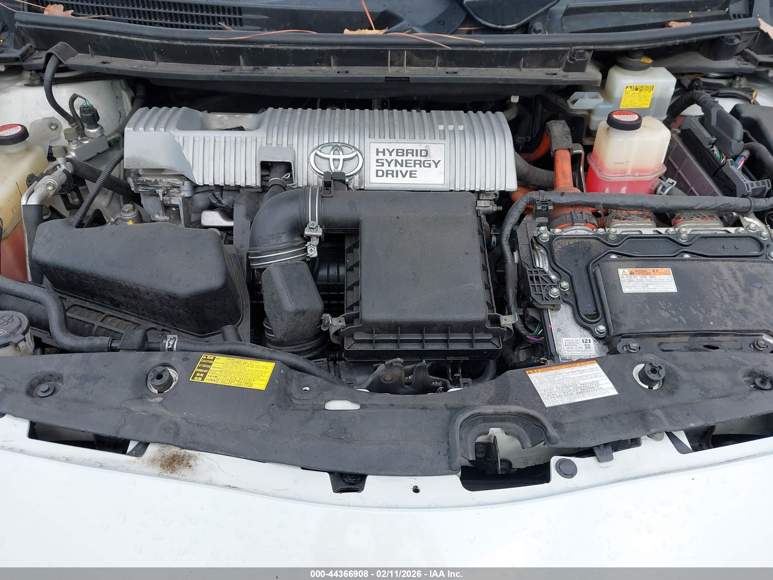 TOYOTA PRIUS image 10