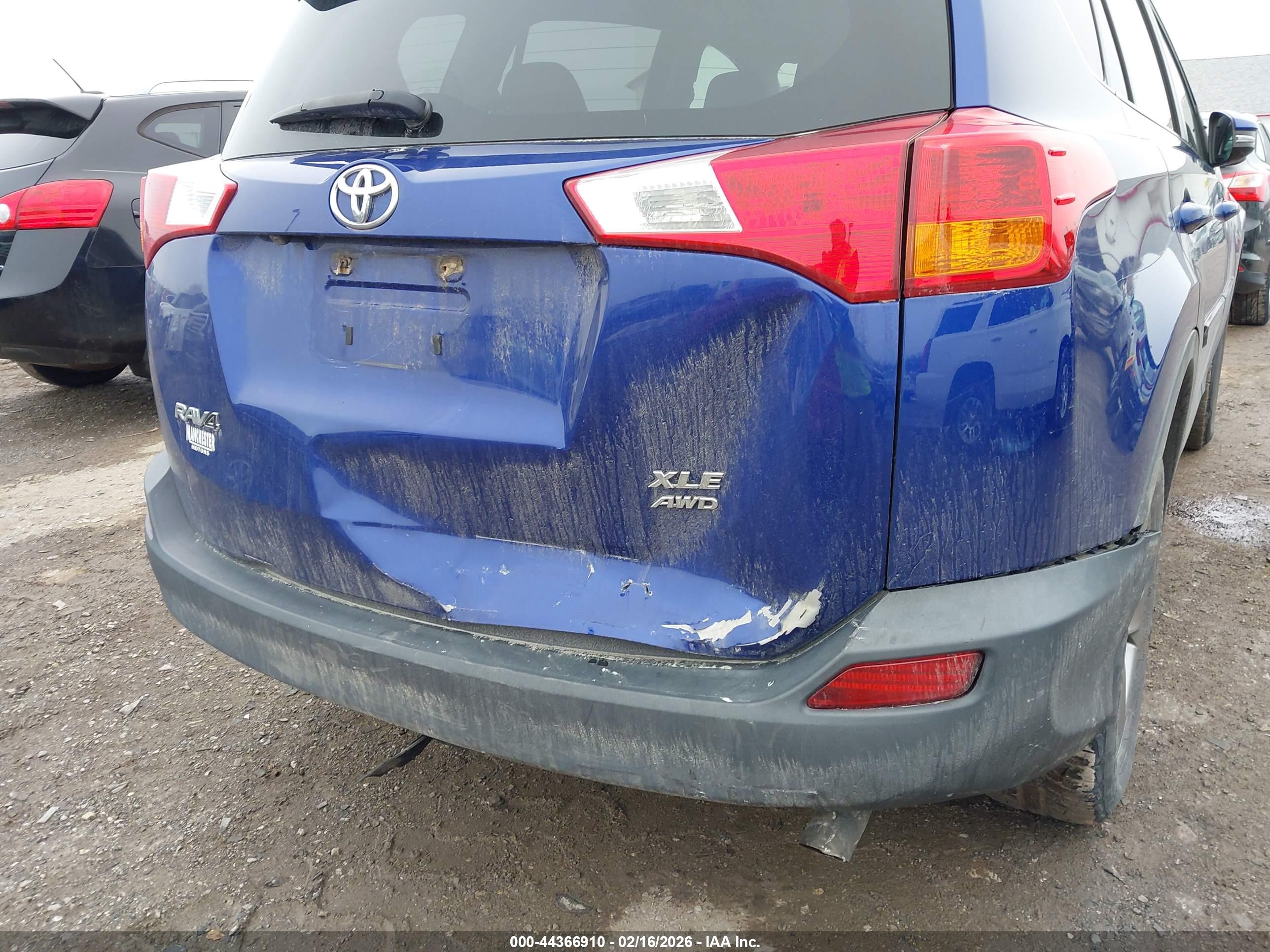 TOYOTA RAV4 image 6