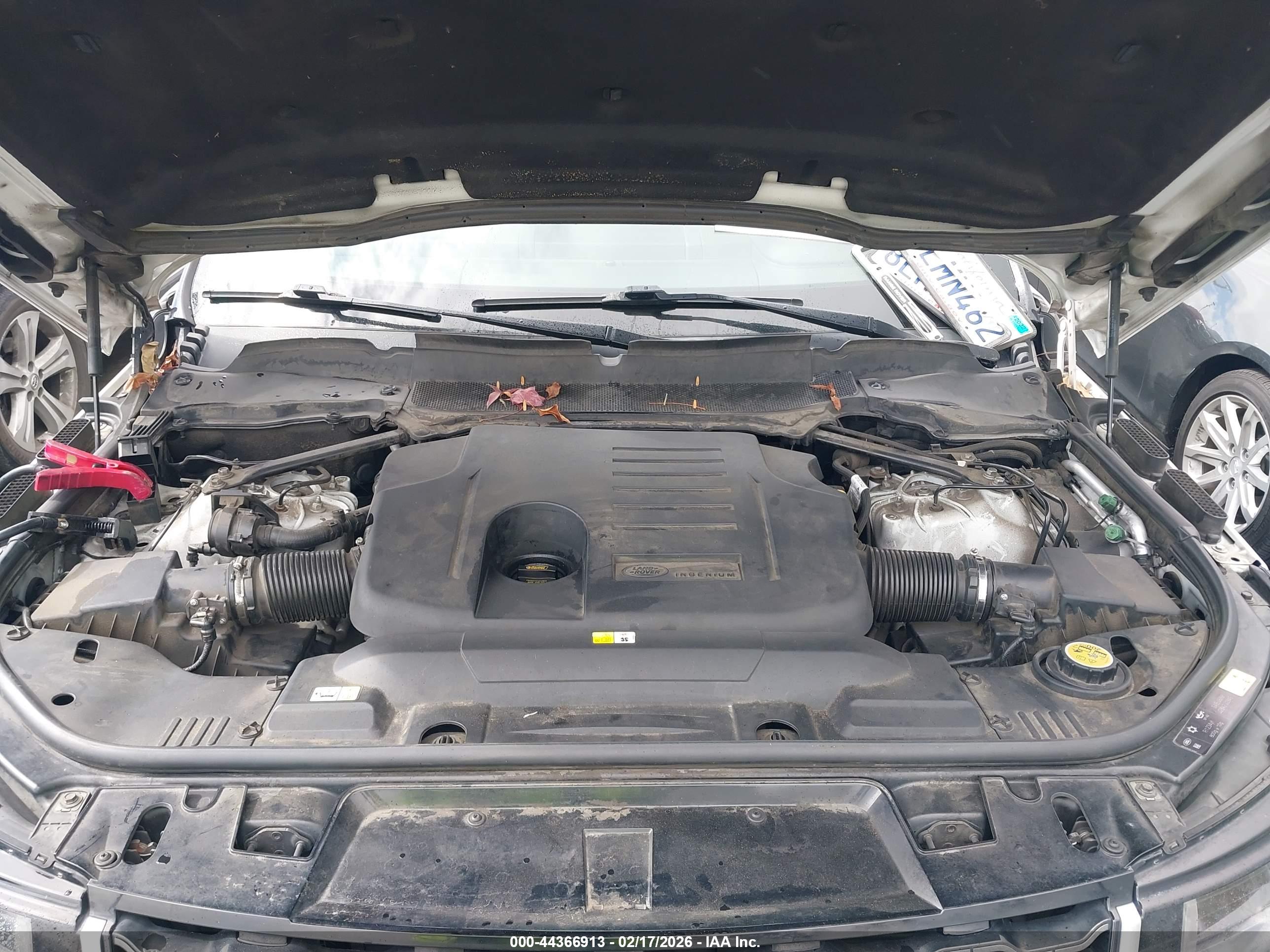 LAND ROVER image 10