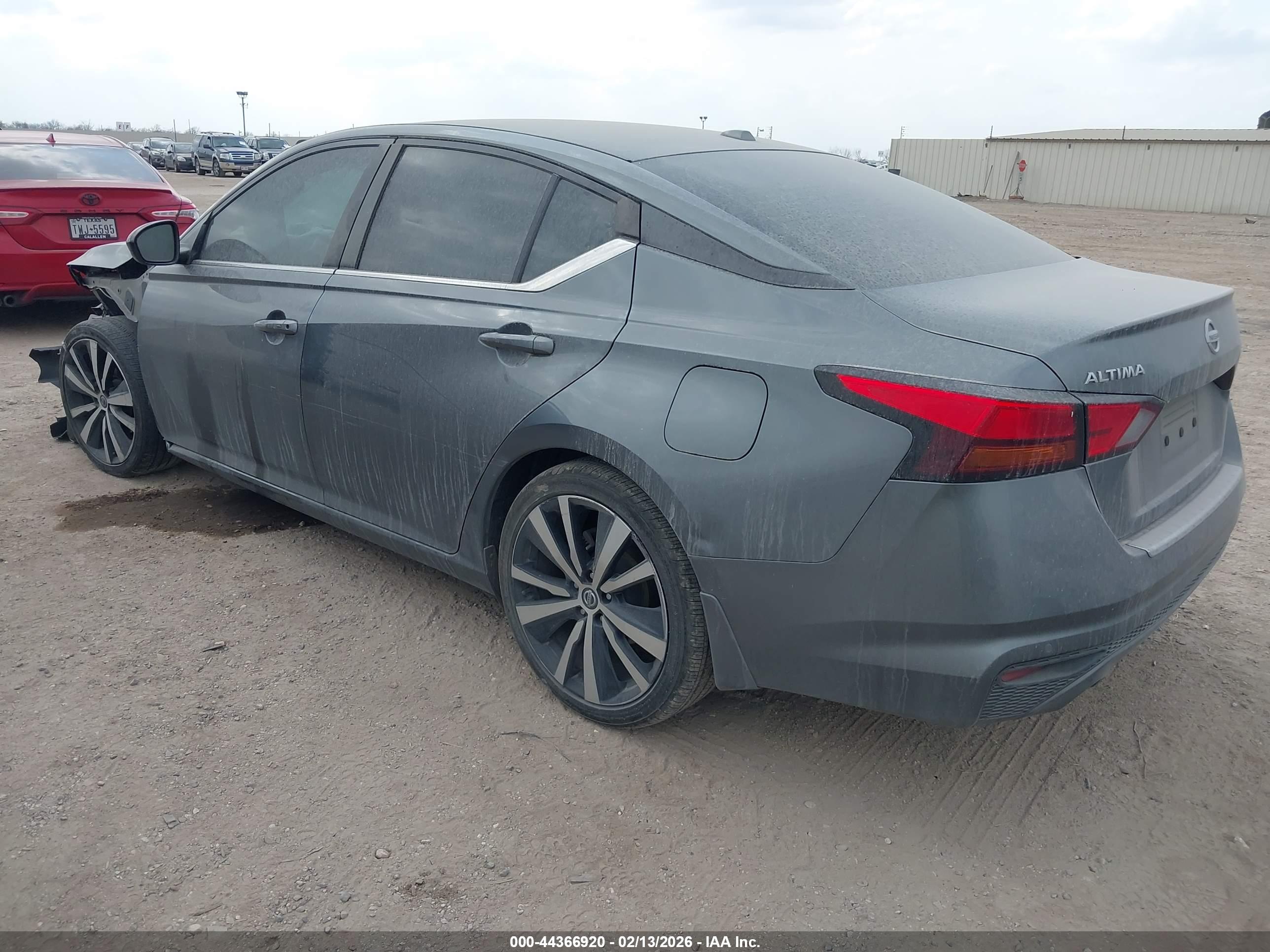 NISSAN ALTIMA image 3