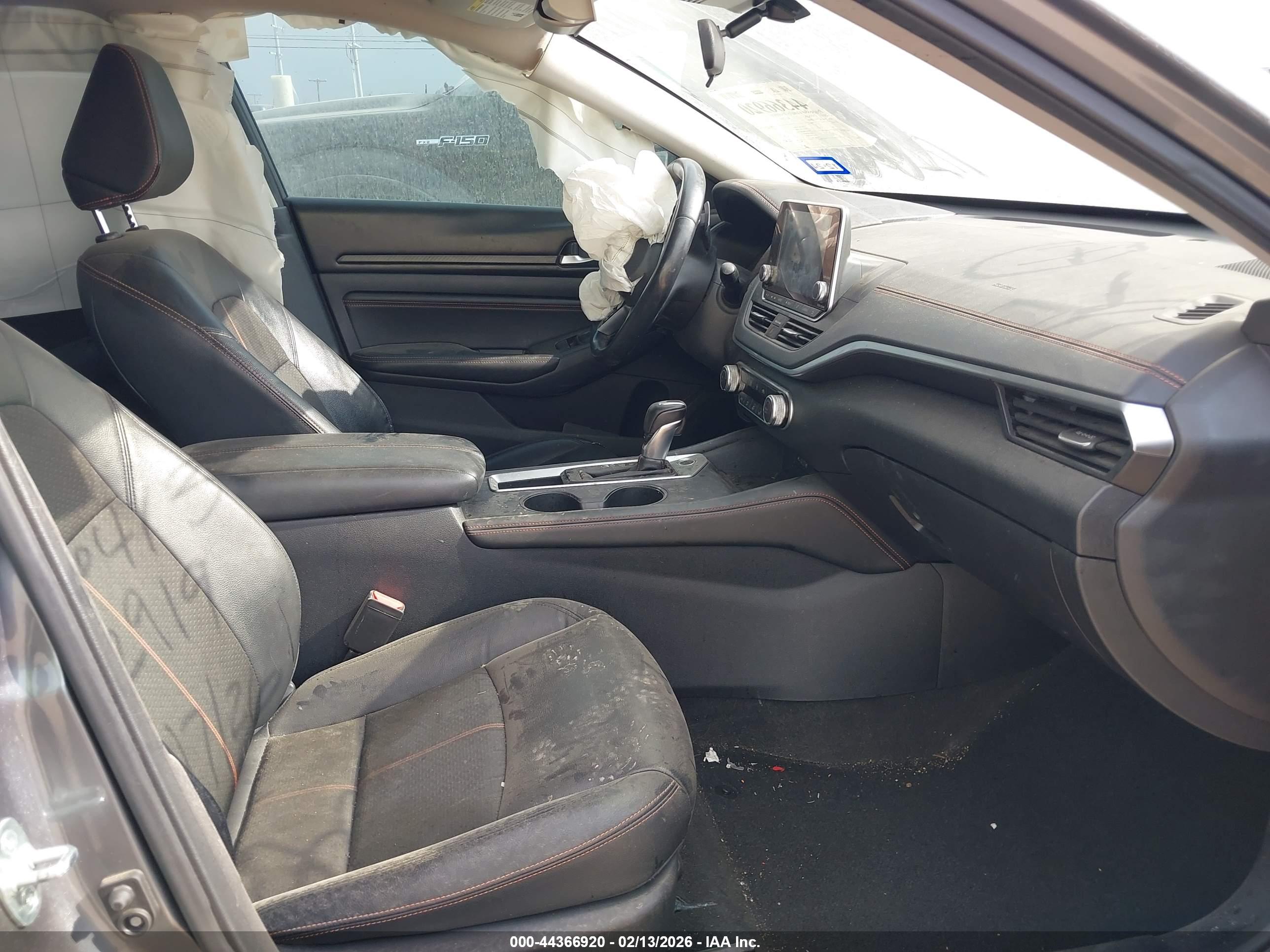 NISSAN ALTIMA image 5