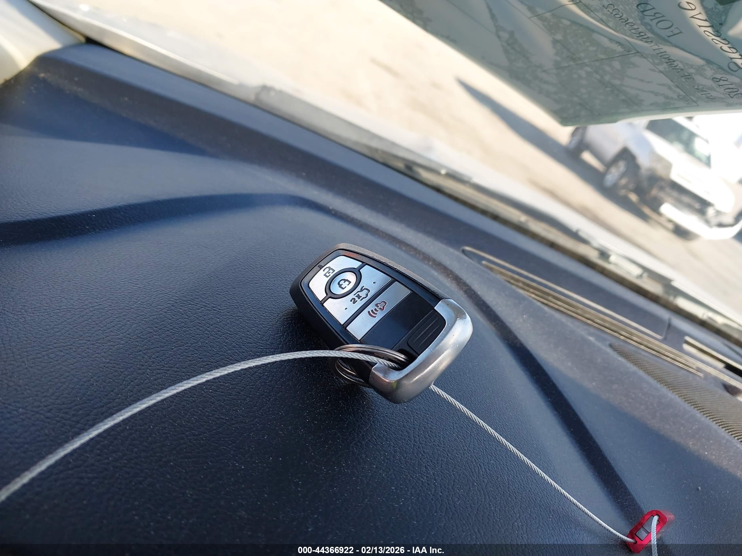 FORD FUSION image 11