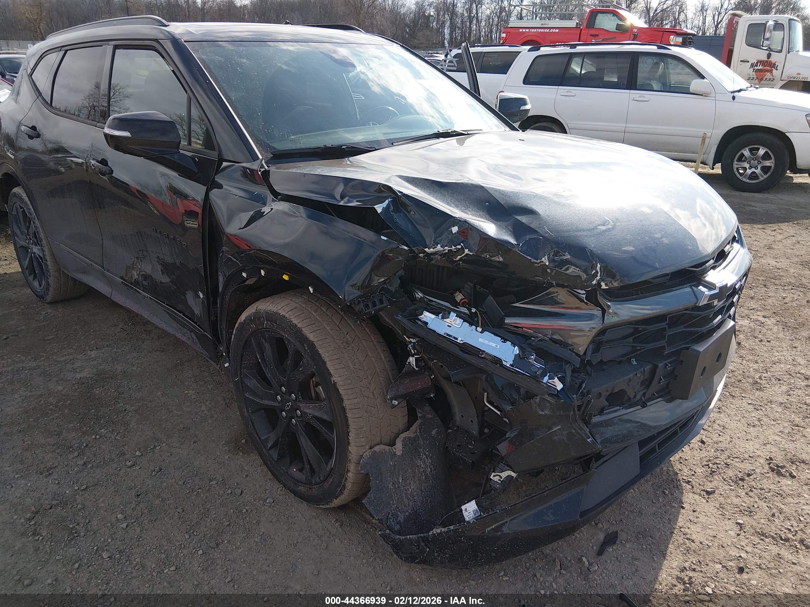CHEVROLET BLAZER image 6