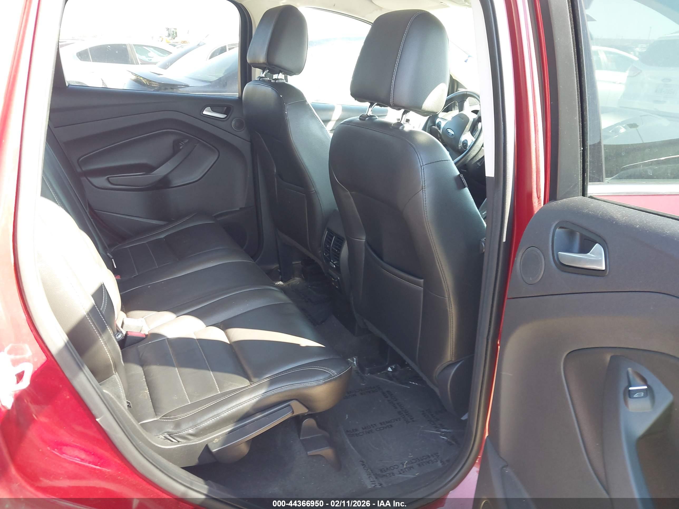 FORD ESCAPE image 8