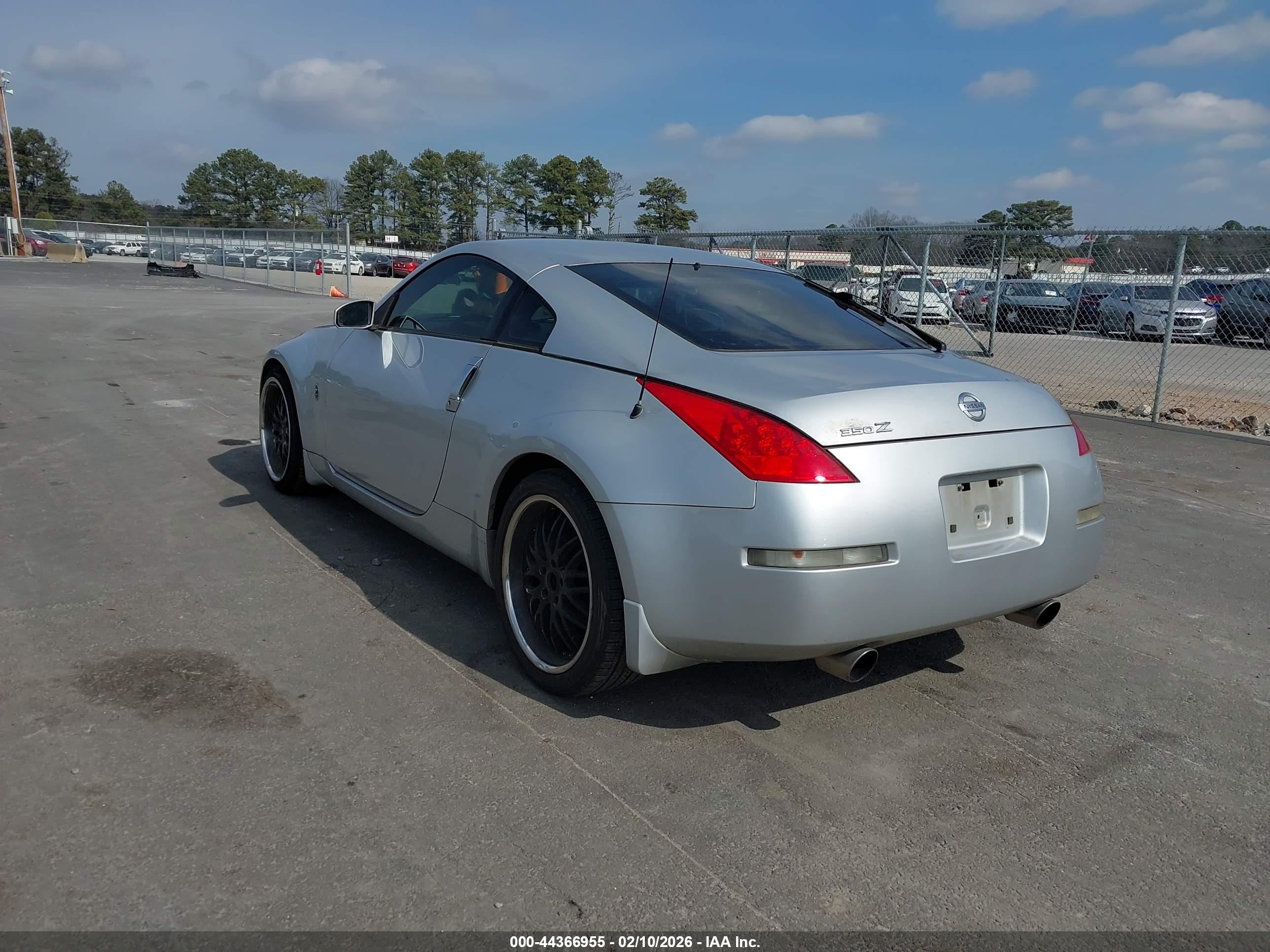 NISSAN 350Z image 3
