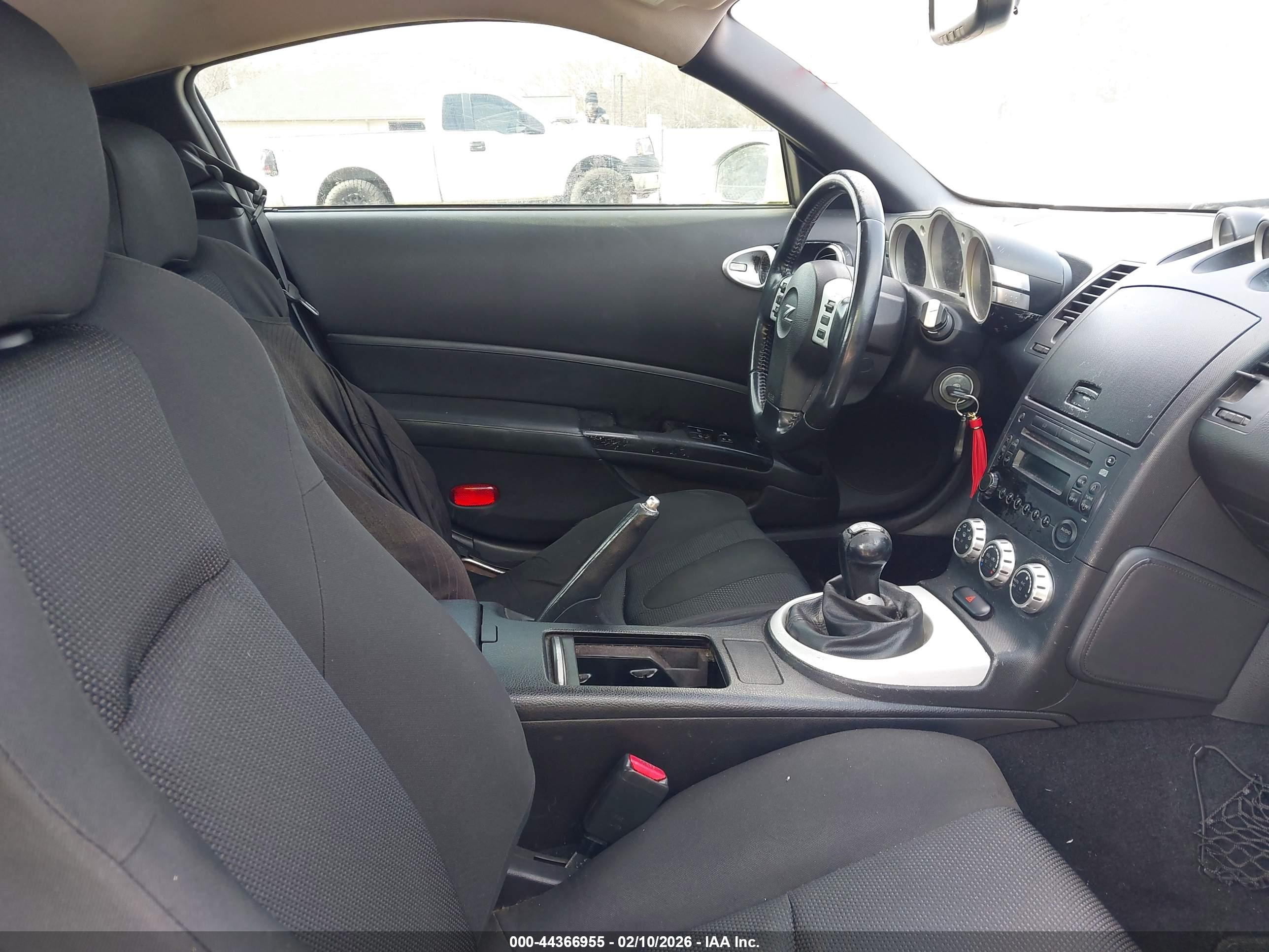 NISSAN 350Z image 5
