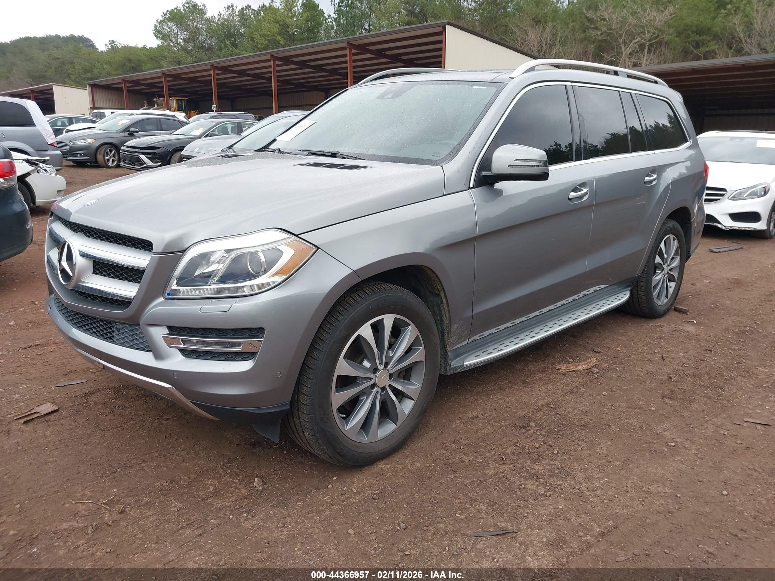 MERCEDES-BENZ GL image 2