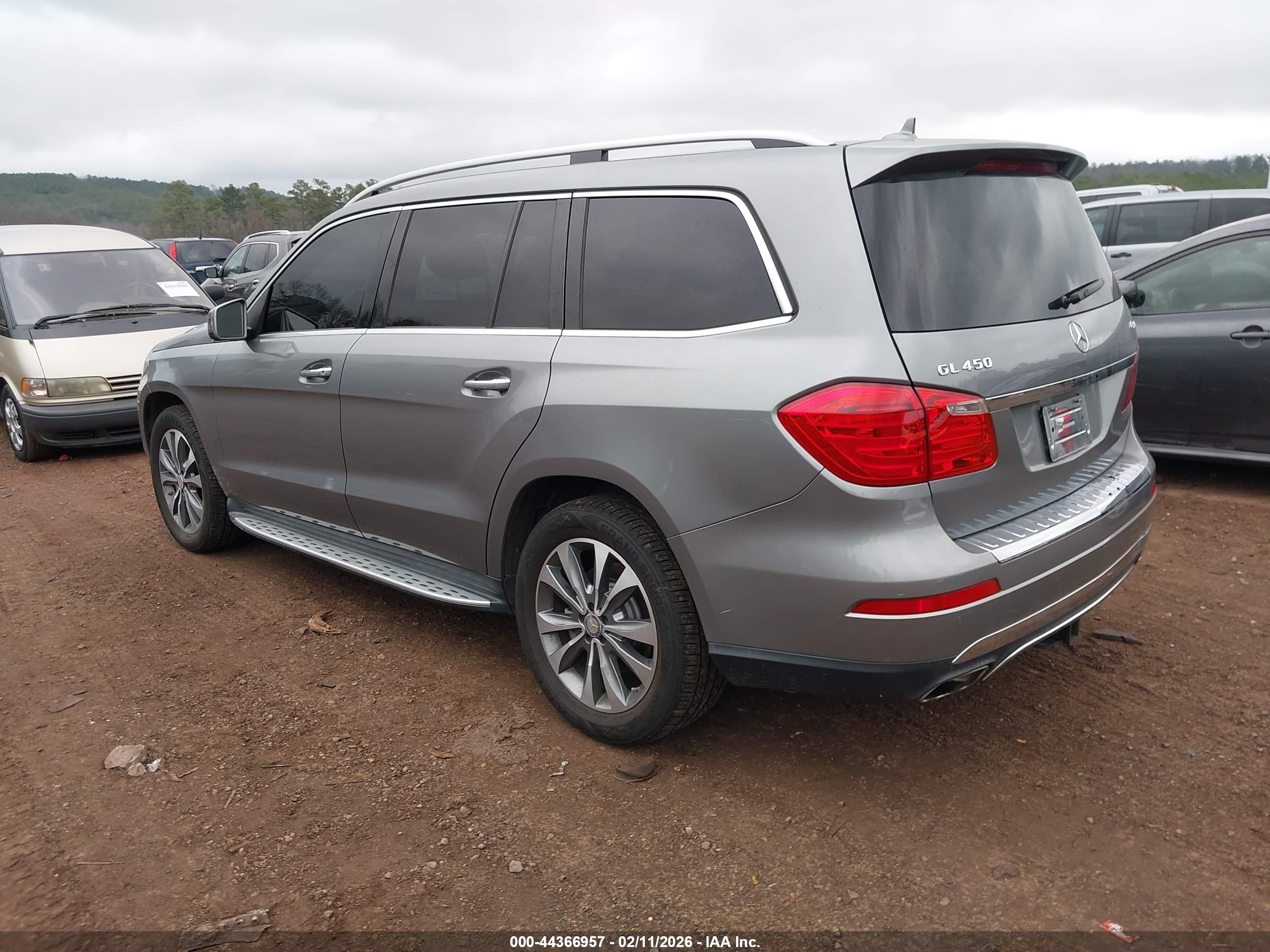 MERCEDES-BENZ GL image 3